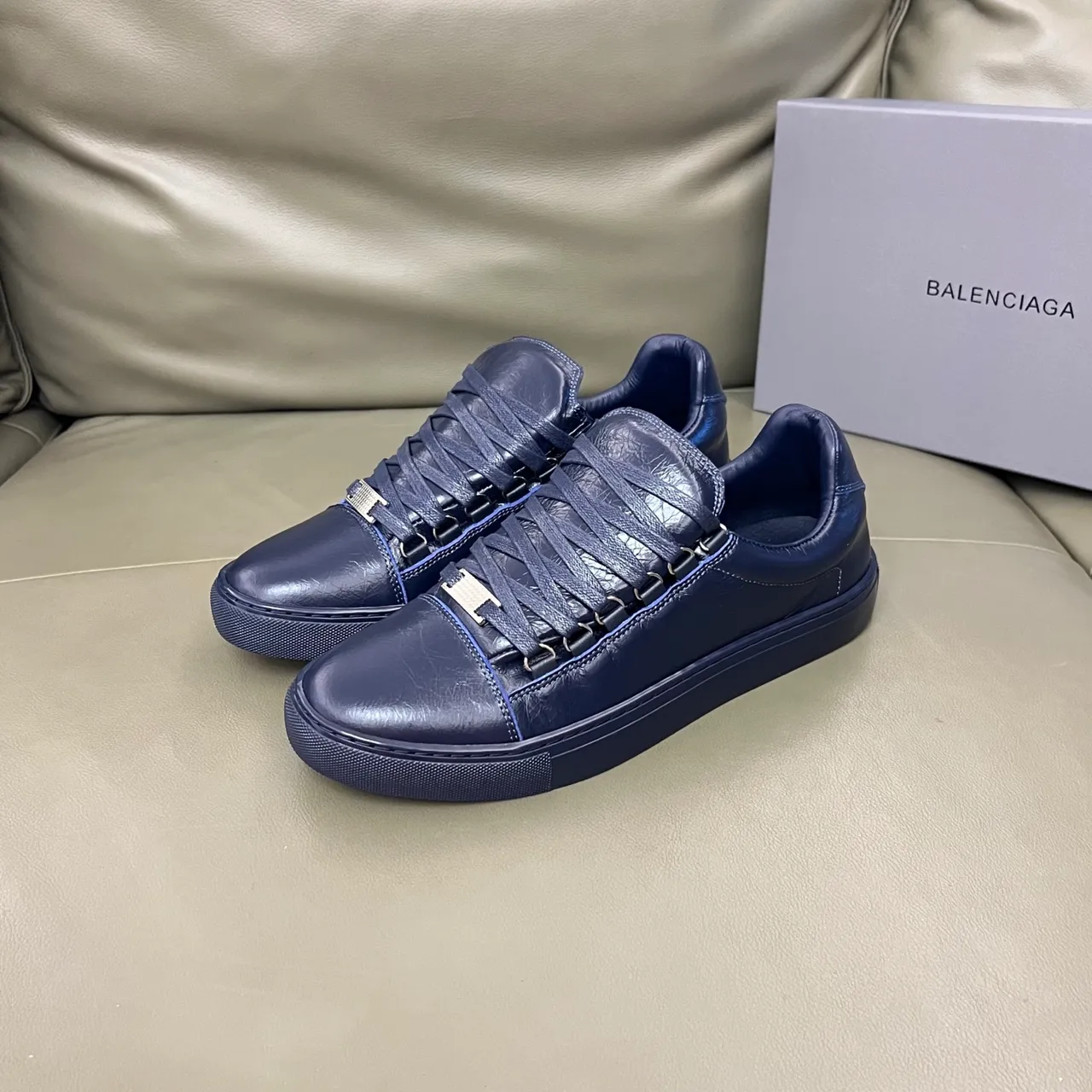 Balenciaga Speed Trainer Navy Crinkled Leather Upper Flat Rubber Sole Lifestyle Sneakers