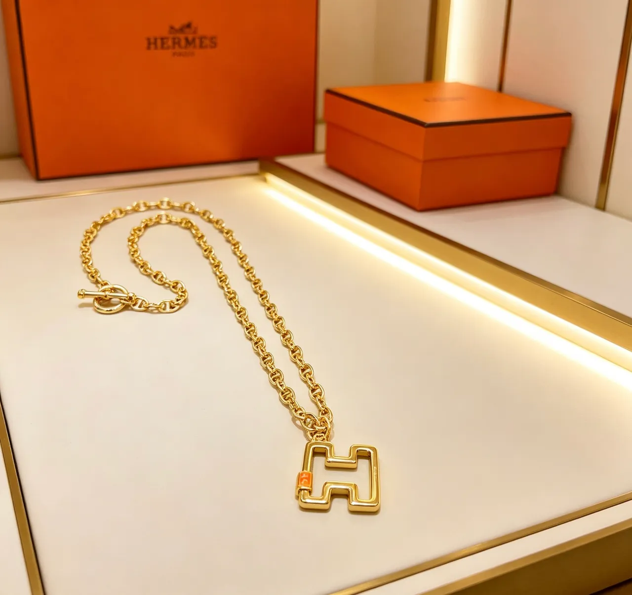 Hermès Gold Orange Link Chain Toggle Clasp Necklace