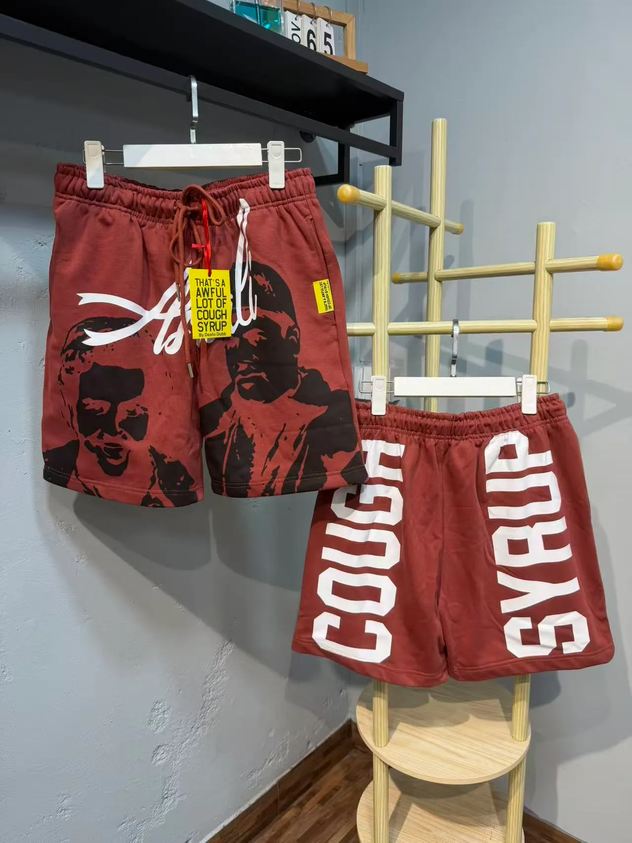 Graphic-Print Elastic-Waist Drawstring Shorts
