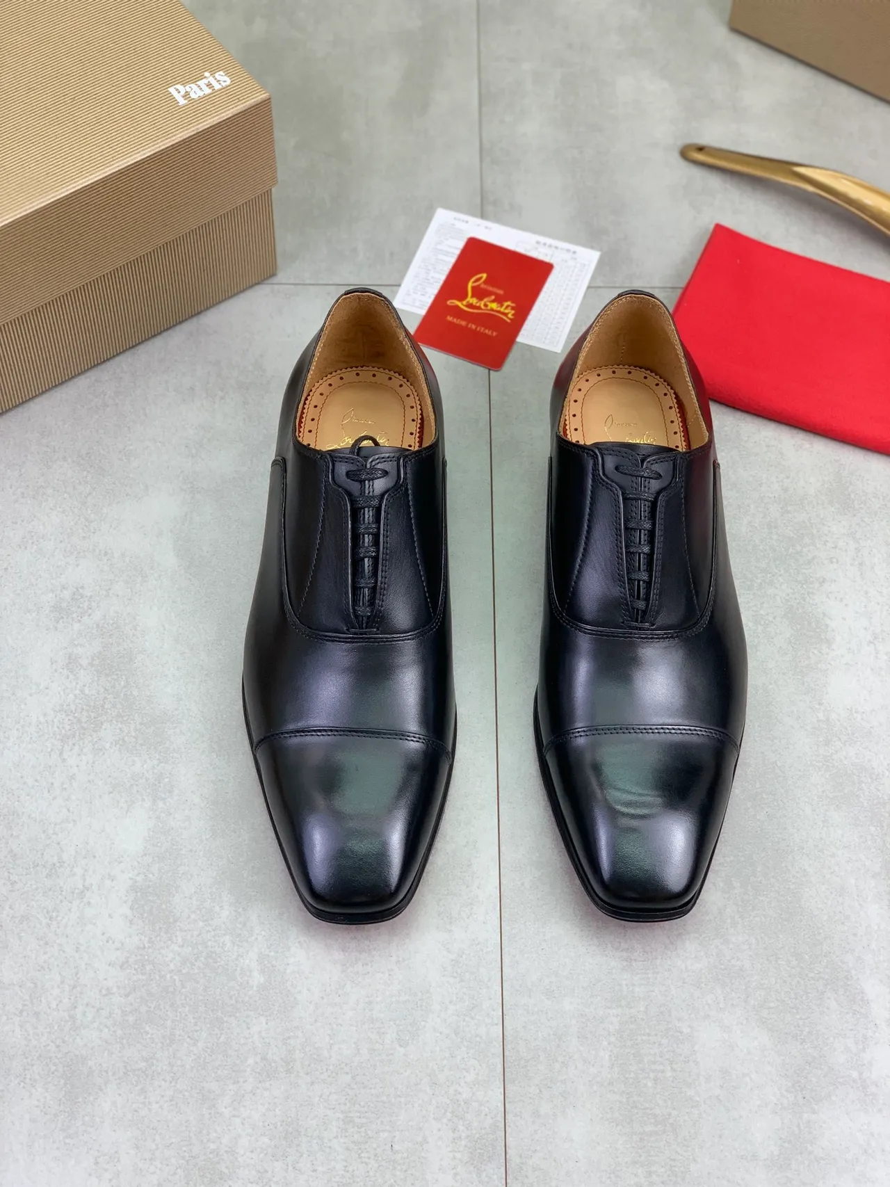 Christian Louboutin Cap-Toe Glossy Black Leather Oxford Shoes