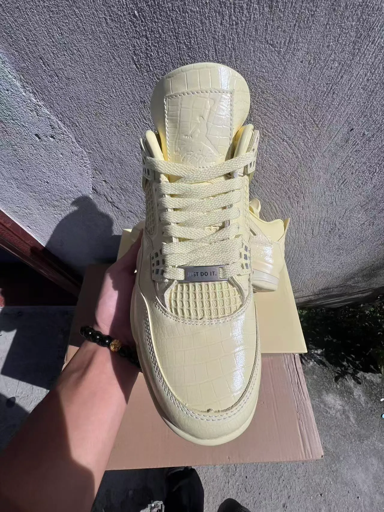 Air Jordan 4 Monochromatic Cream Basketball Shoes