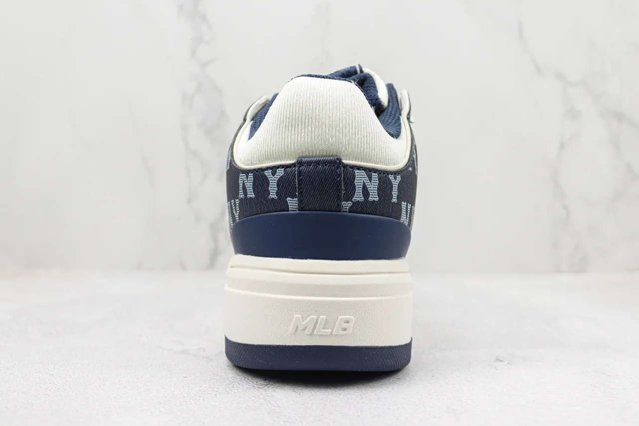 Mitchell & Ness New York Yankees Monogram Platform Lifestyle Sneakers
