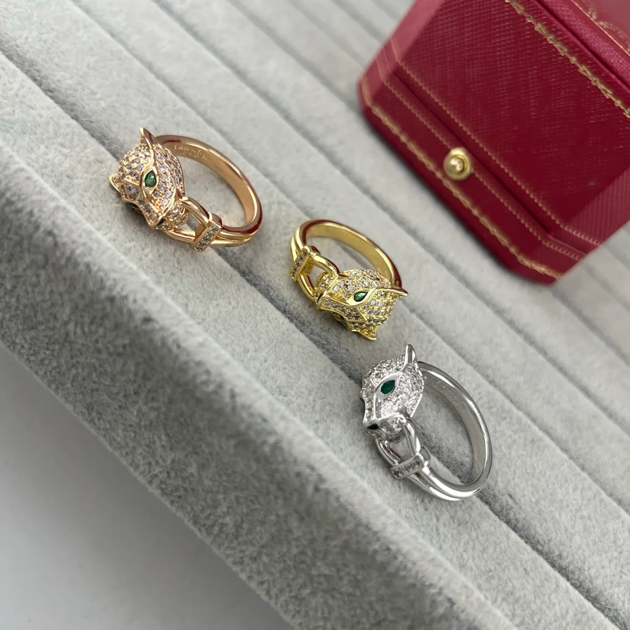 Cartier Panthère Panther Head Pavé Crystal Green Eye Ring