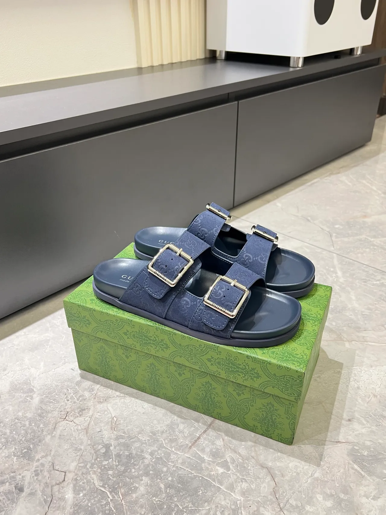 Gucci Screener Embossed GG Buckle Slide Casual Sandals