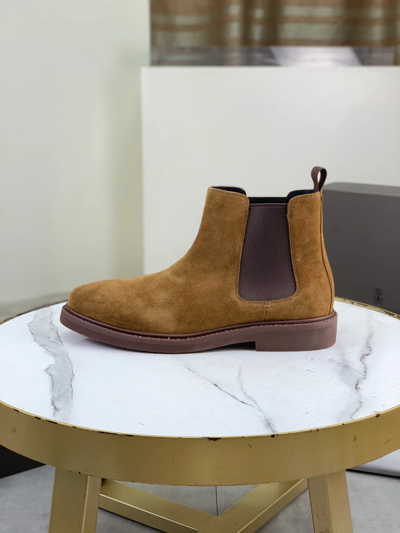 Brown Suede Upper Elastic Side Gussets Chelsea Boots