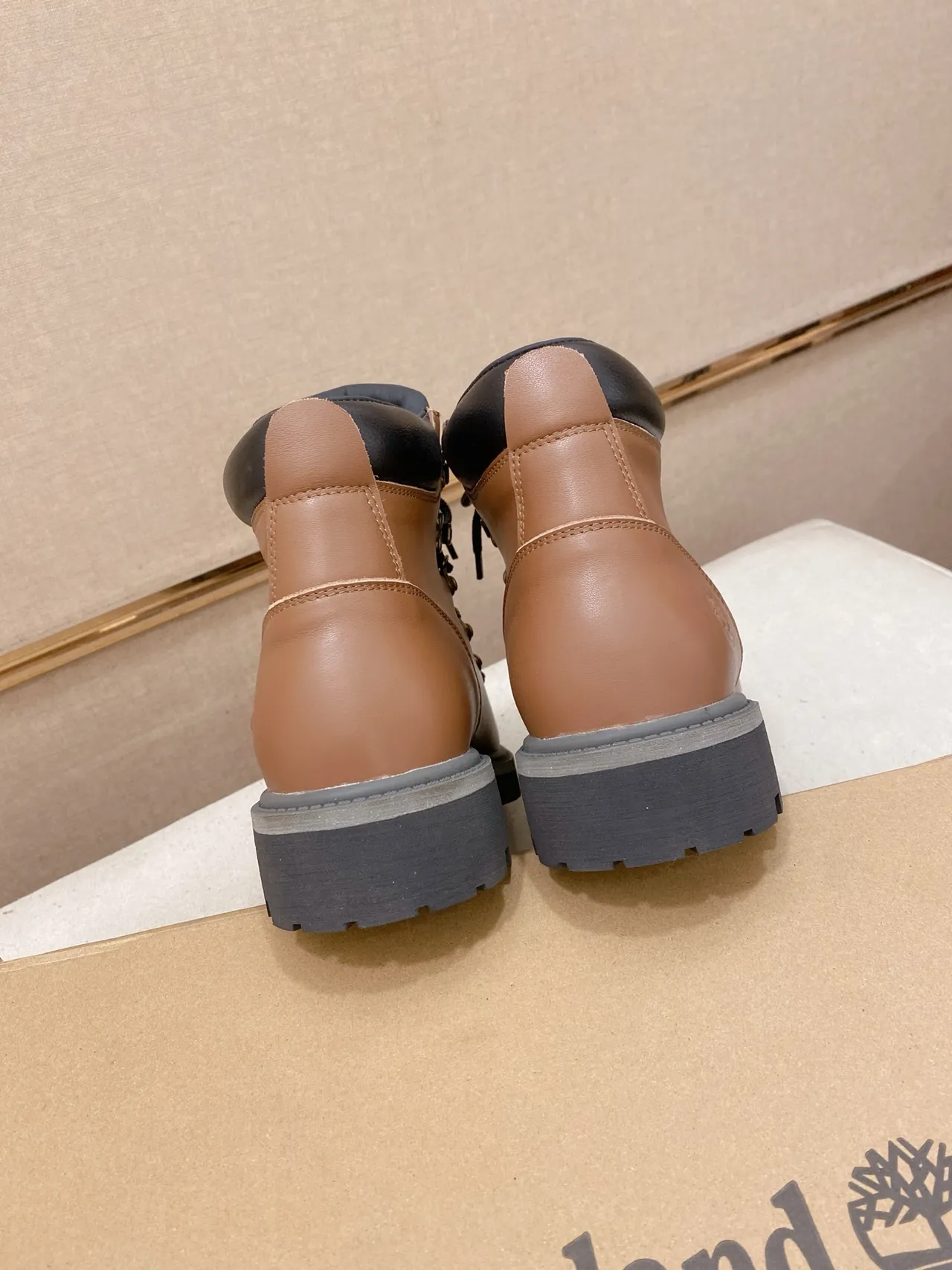 Timberland Brown Black Tan Leather Laces Work Boots