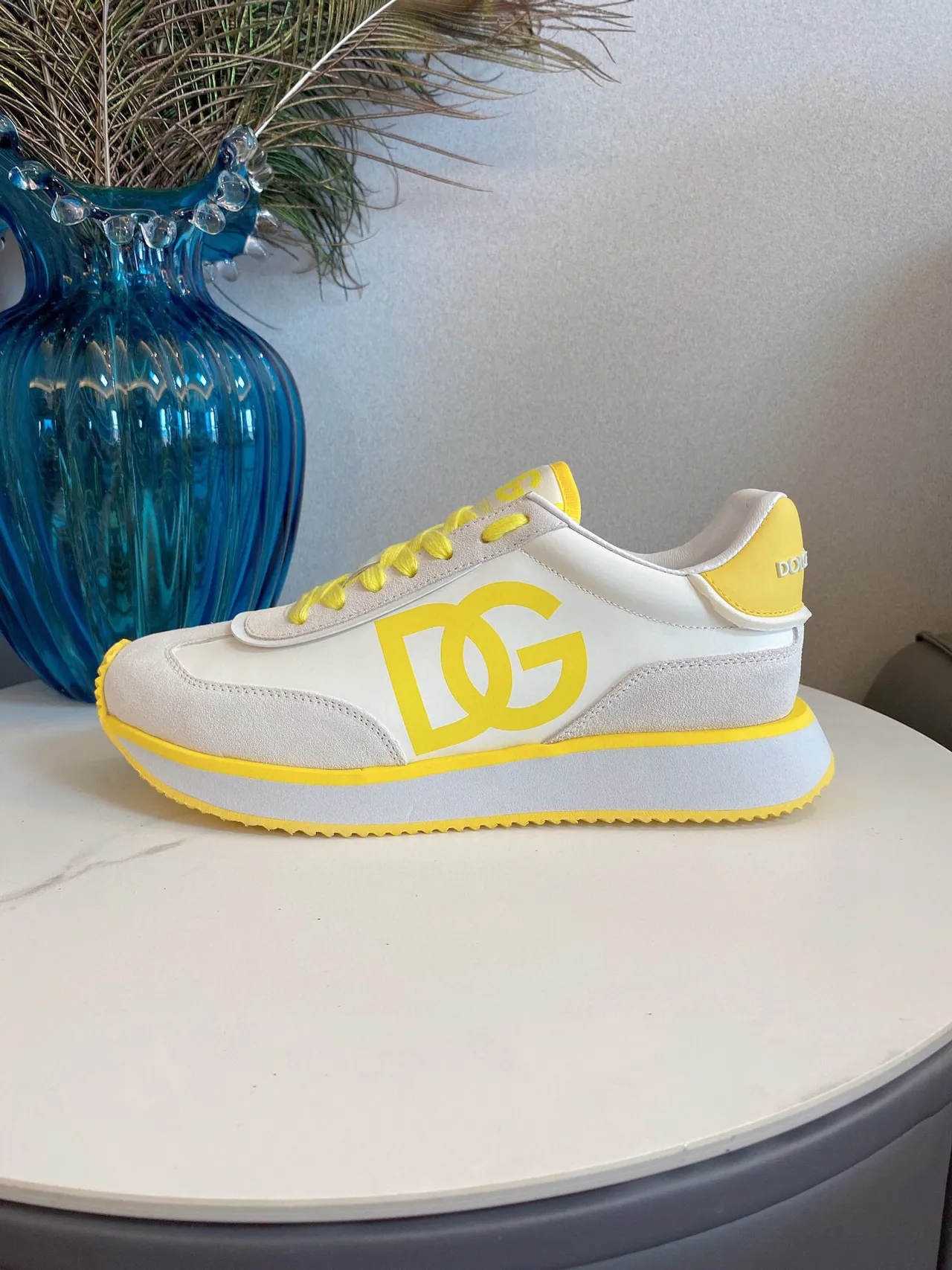 DC Shoes Pure Beige Yellow Low-Top Logo-Accented Sneakers
