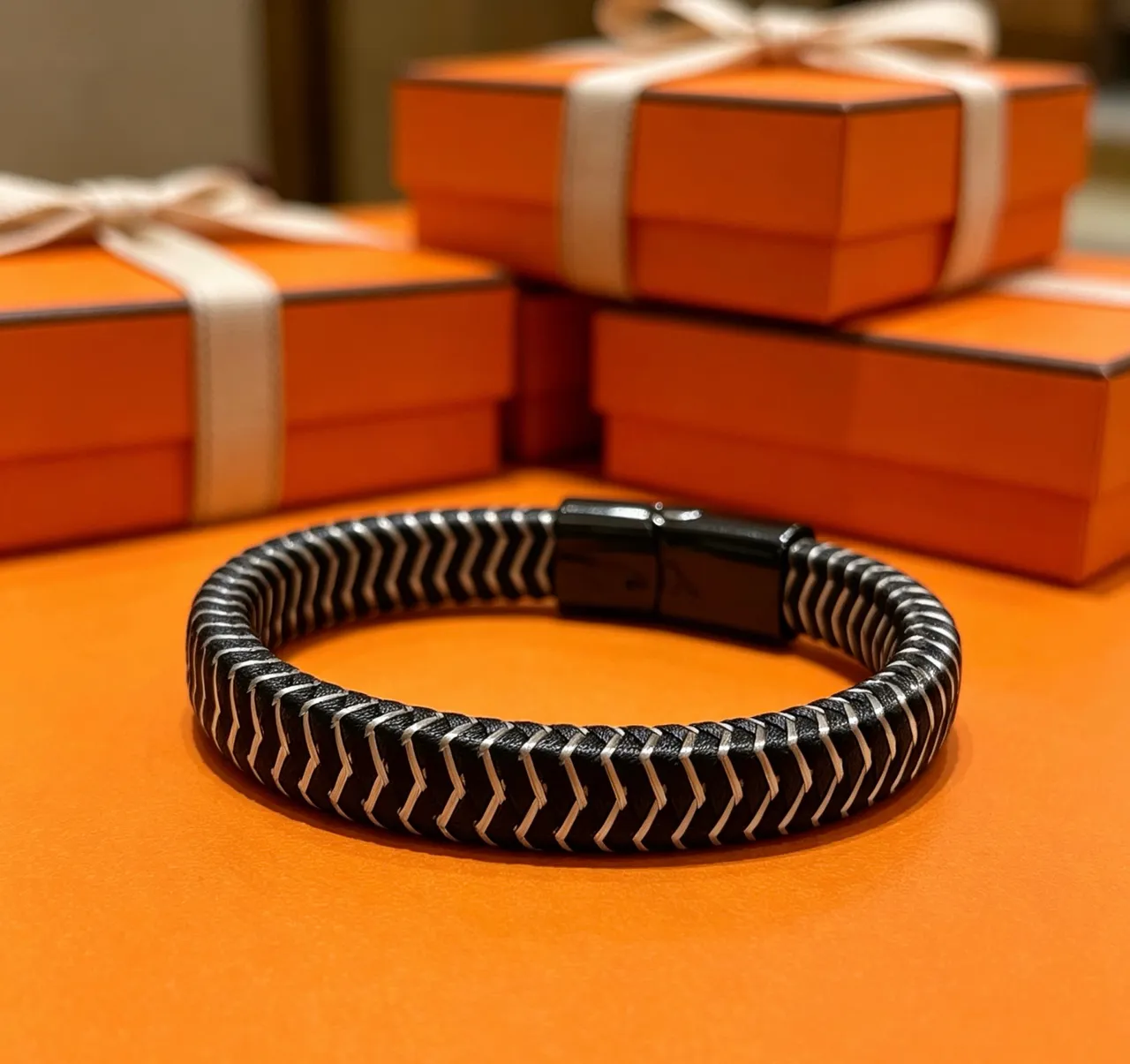Hermès Black Silver Woven Leather Zigzag Stitching Bracelet
