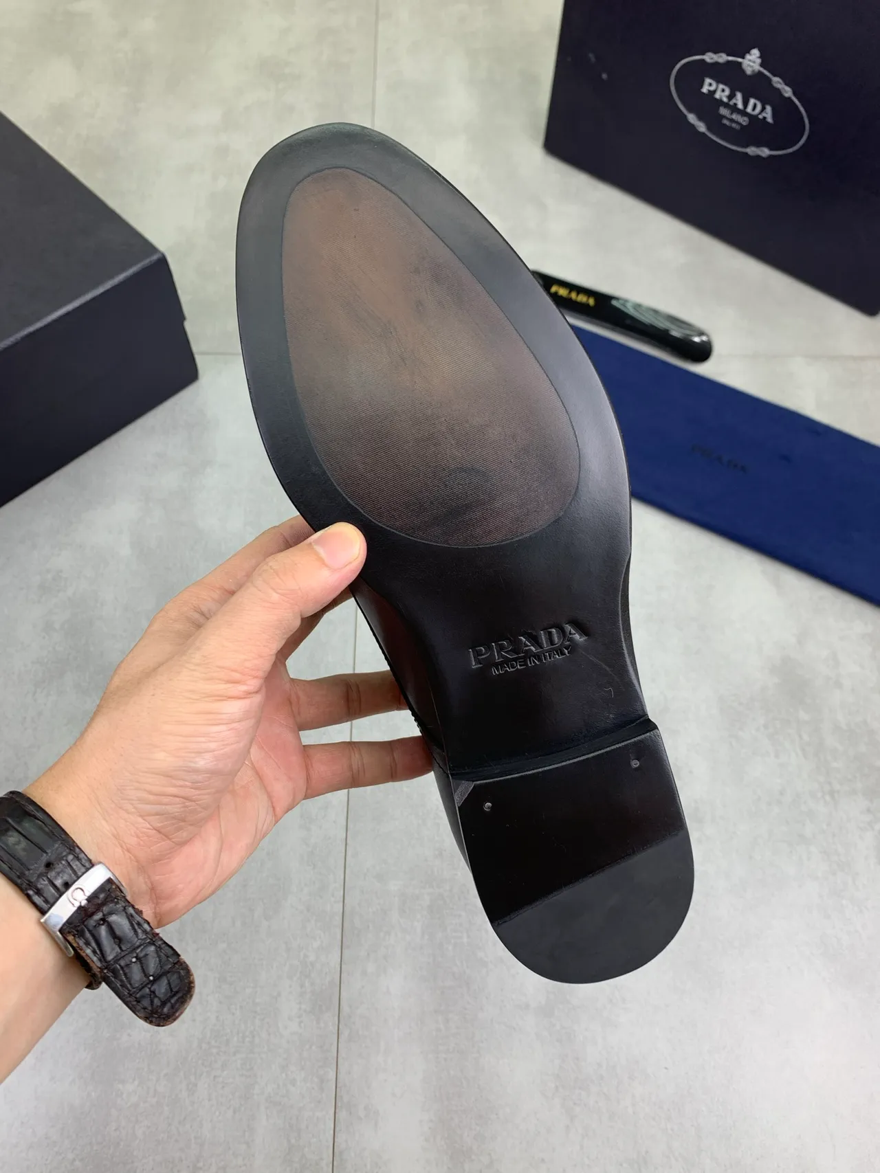 Prada Black Cap-Toe Smooth Leather Oxford Shoes