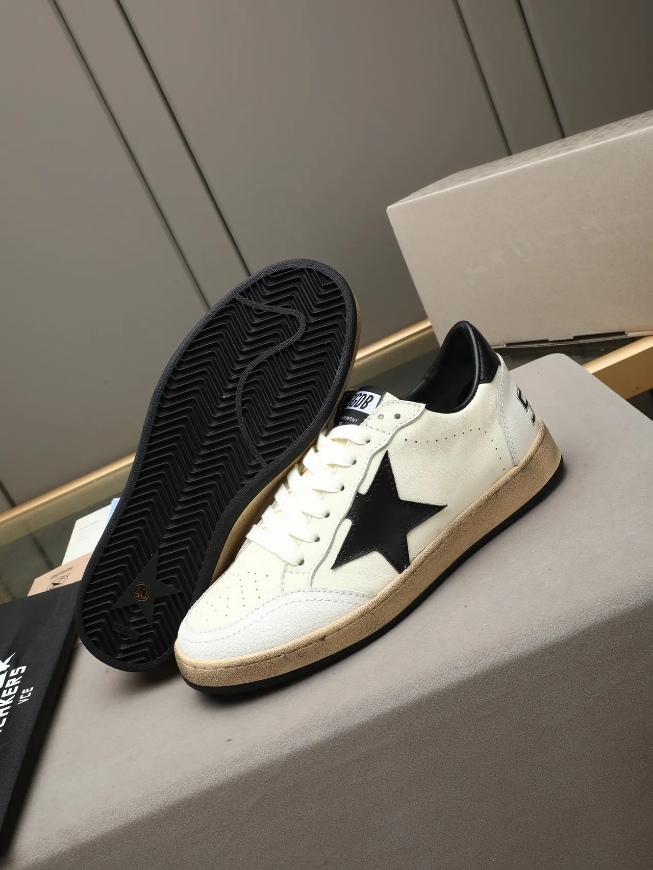 Golden Goose Ball Star Off-White Black Star Lifestyle Sneakers