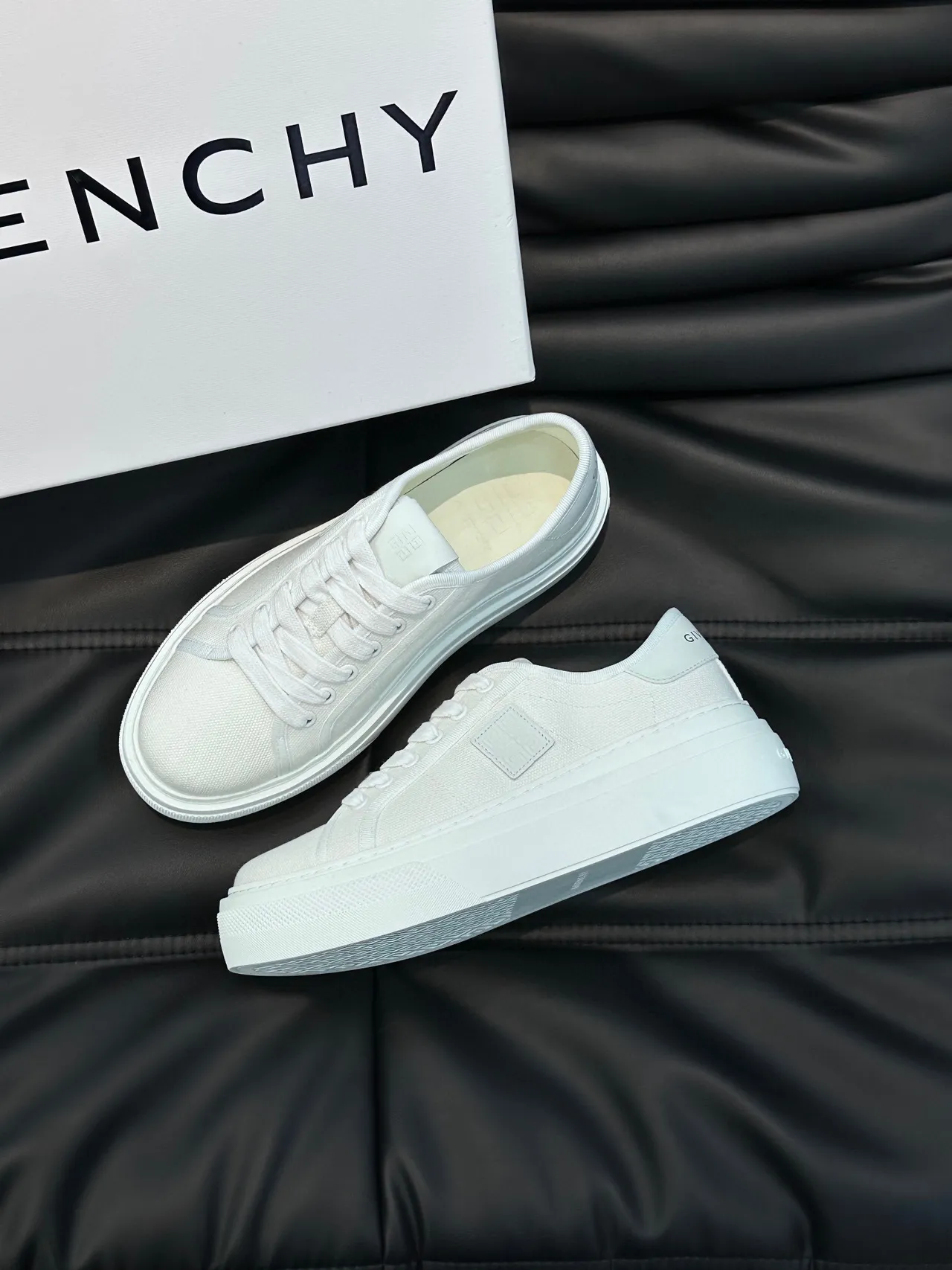 Givenchy White Minimalist Low-Top Lifestyle Sneakers