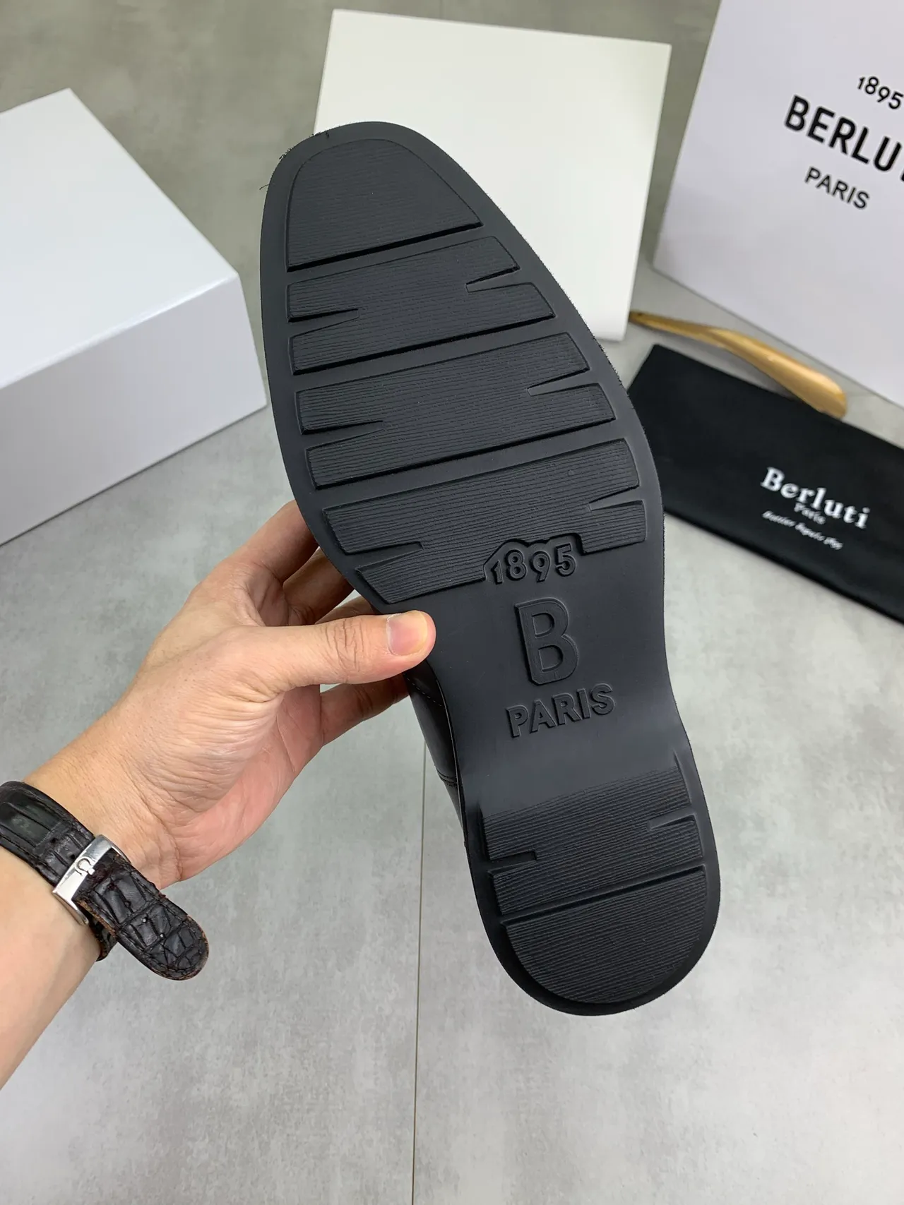 Berluti Black Polished Leather Square-Toe Chelsea Boots