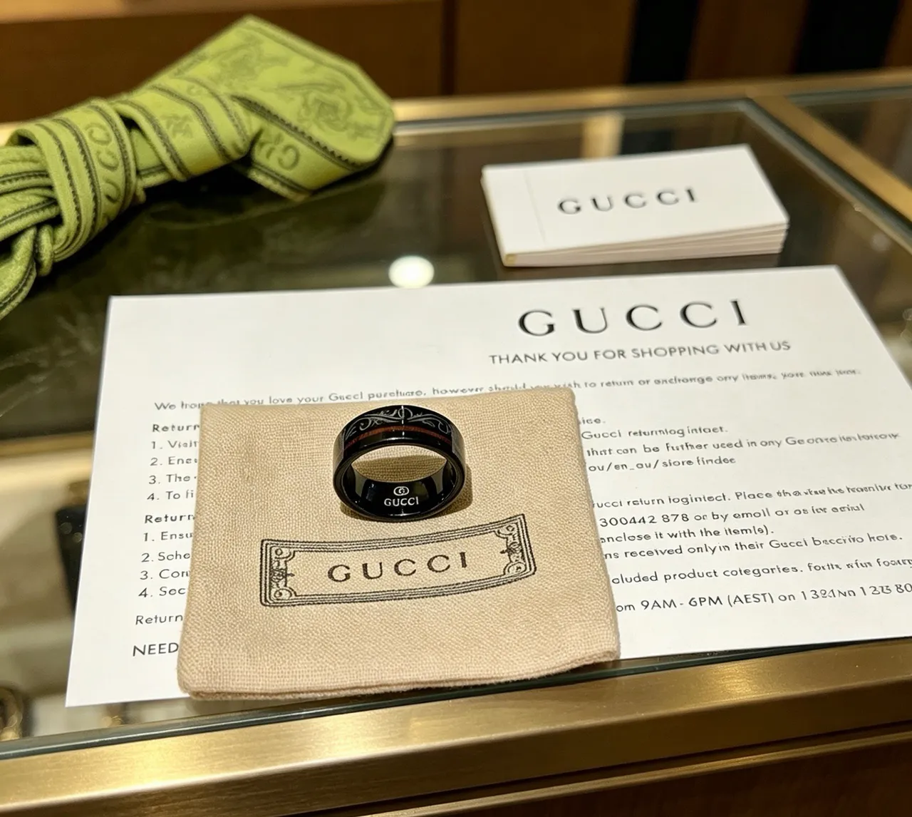Gucci Black Brown Polished Band Floral Engraving Ring