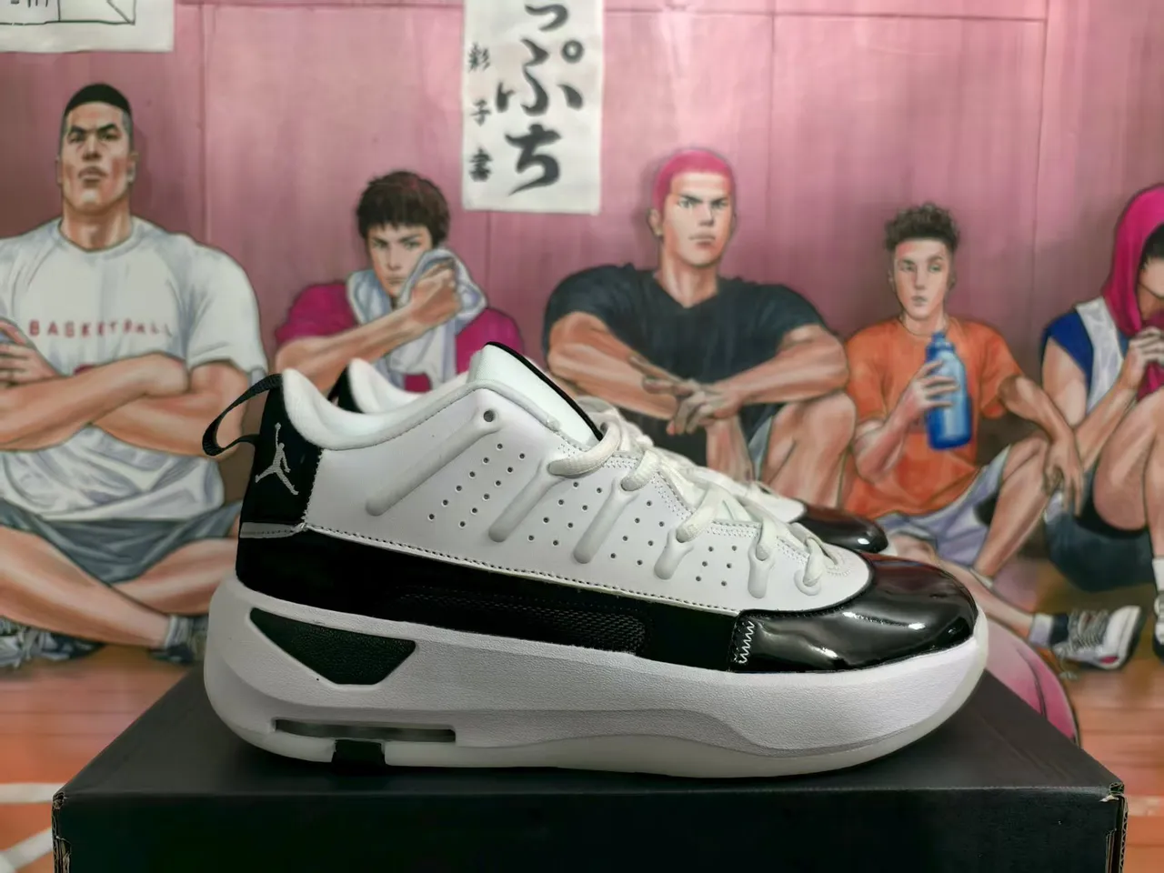 Air Jordan 37 White and Black Basketball Shoes