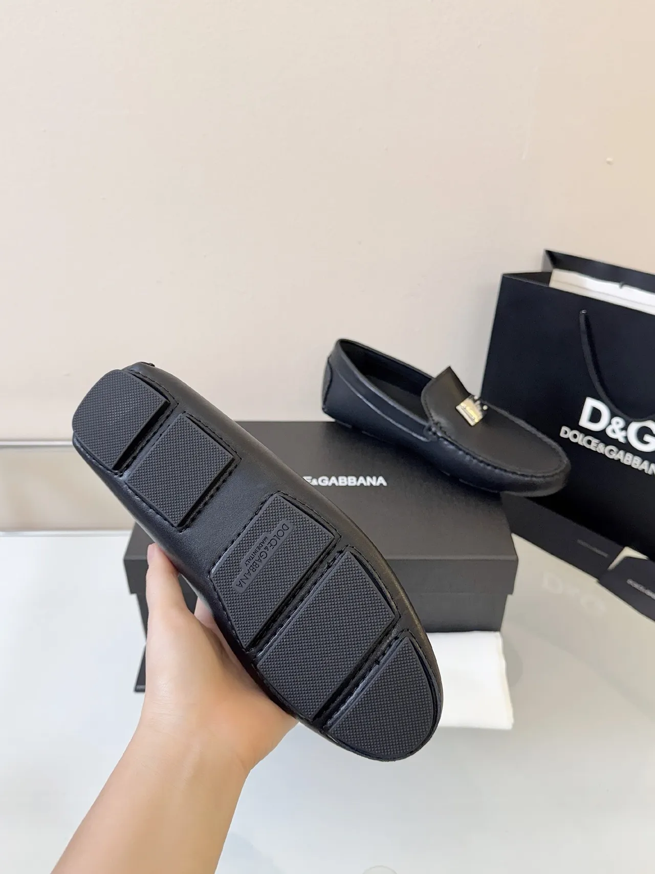 Dolce & Gabbana Portofino Black Leather Metal Plaque Loafers