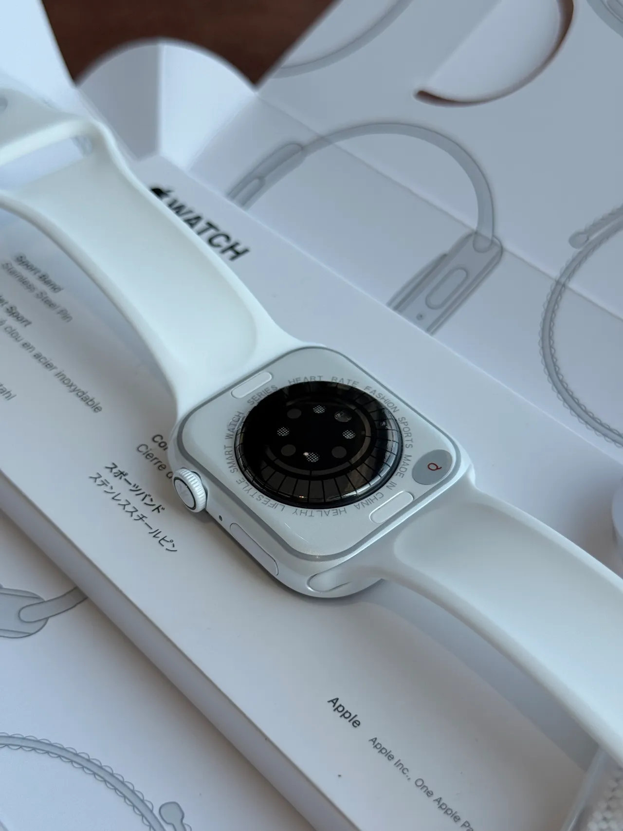 Apple White Black Square-Faced Silicone Band Sports Watch