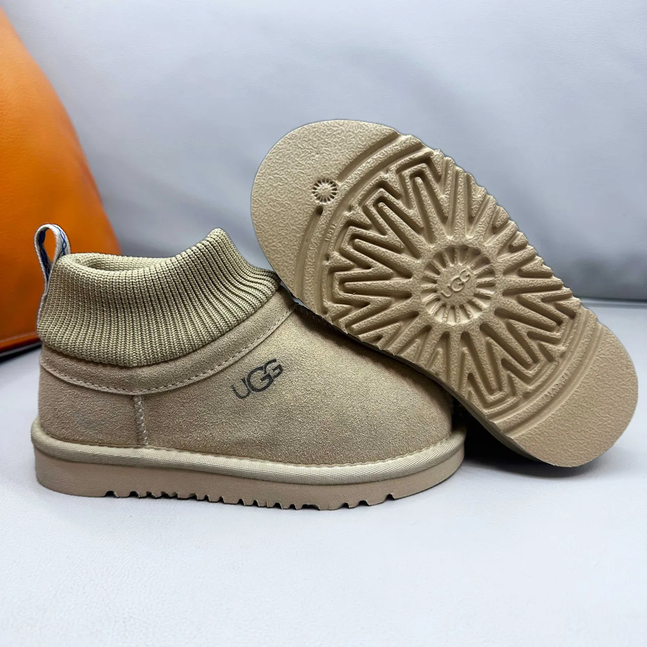 UGG Brown Beige Suede Upper Ribbed Knit Cuff Snow Boots
