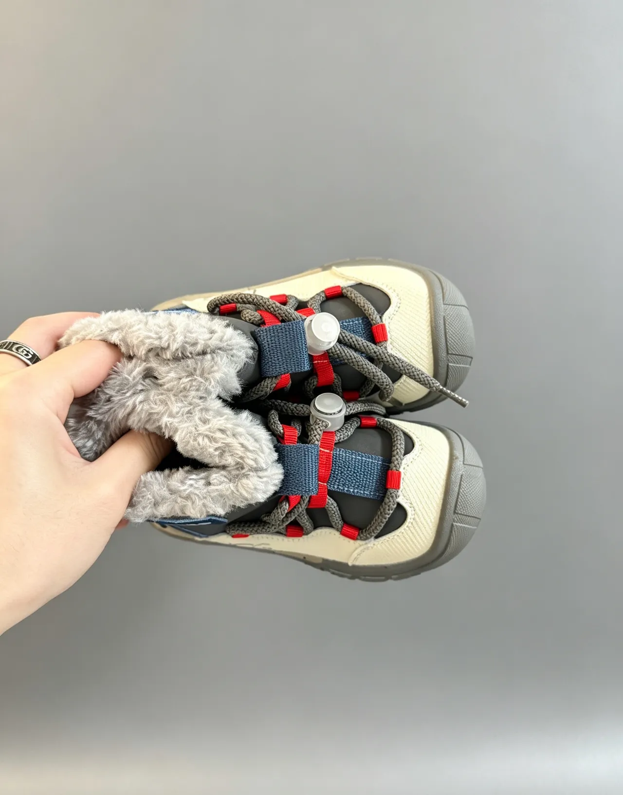 UGG Beige Gray Shearling-Lined Chunky Tread Sole Snow Boots