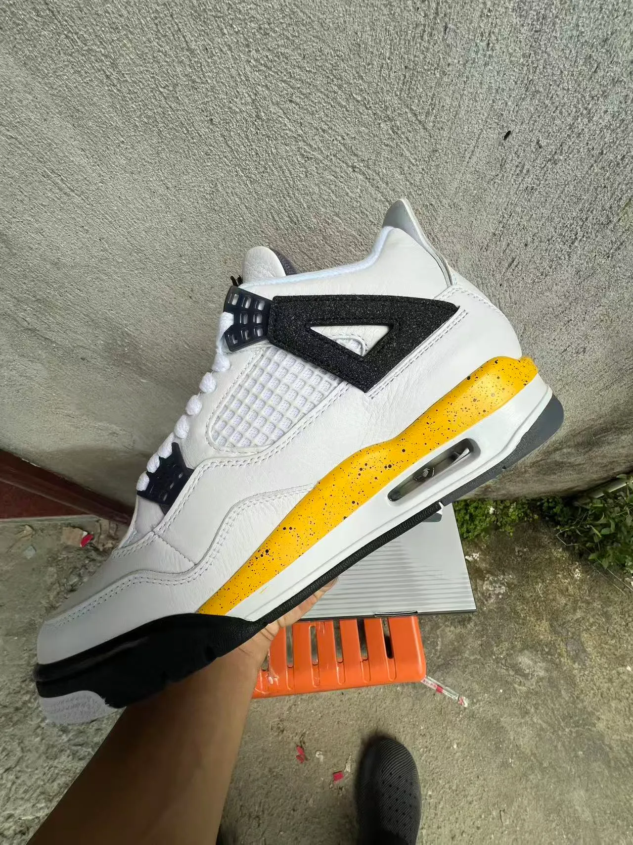 Air Jordan 4 White Black Yellow Speckle Basketball Shoes