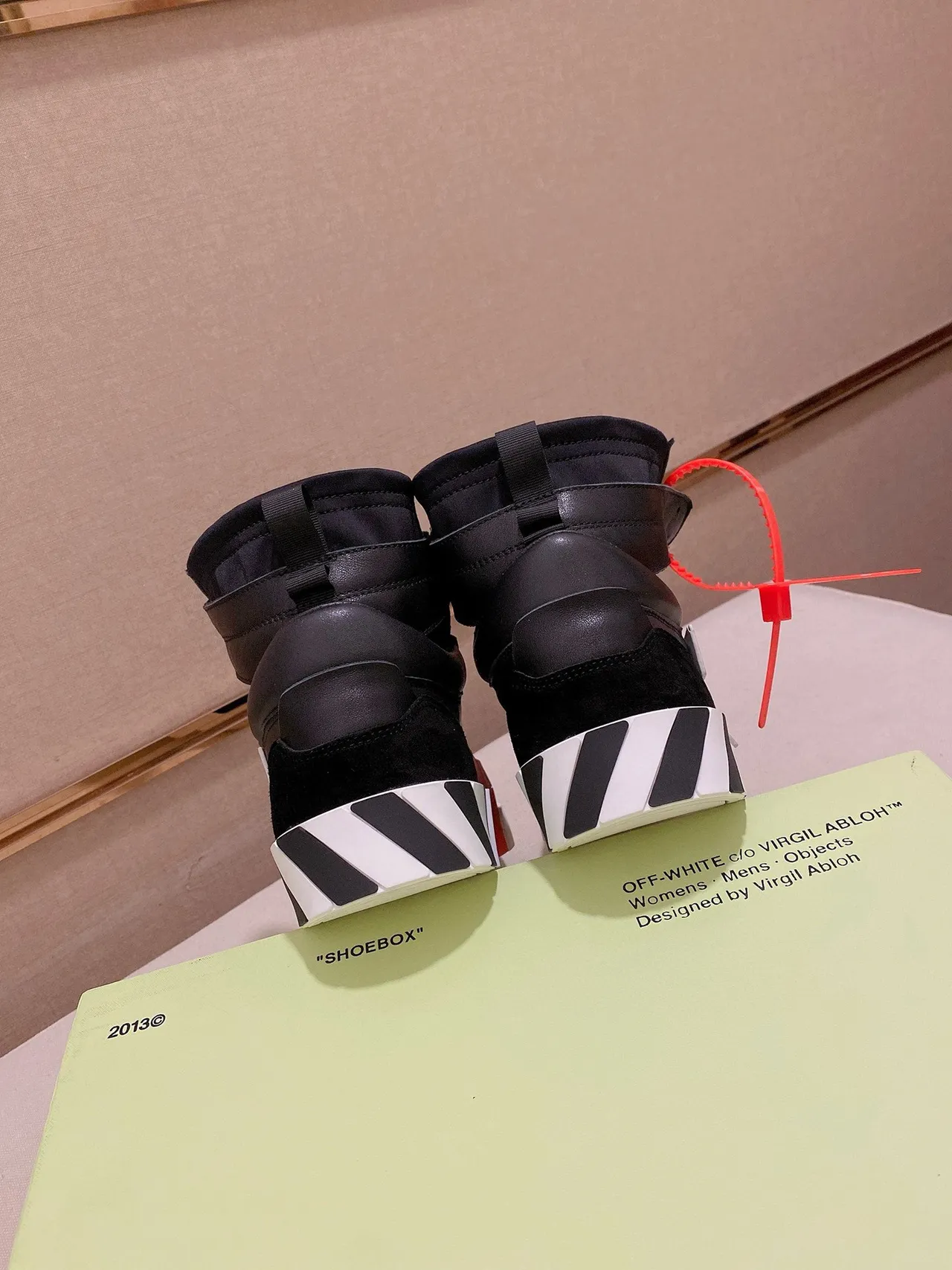 Off-White Arrow High-Top Black and White Lifestyle Sneakers