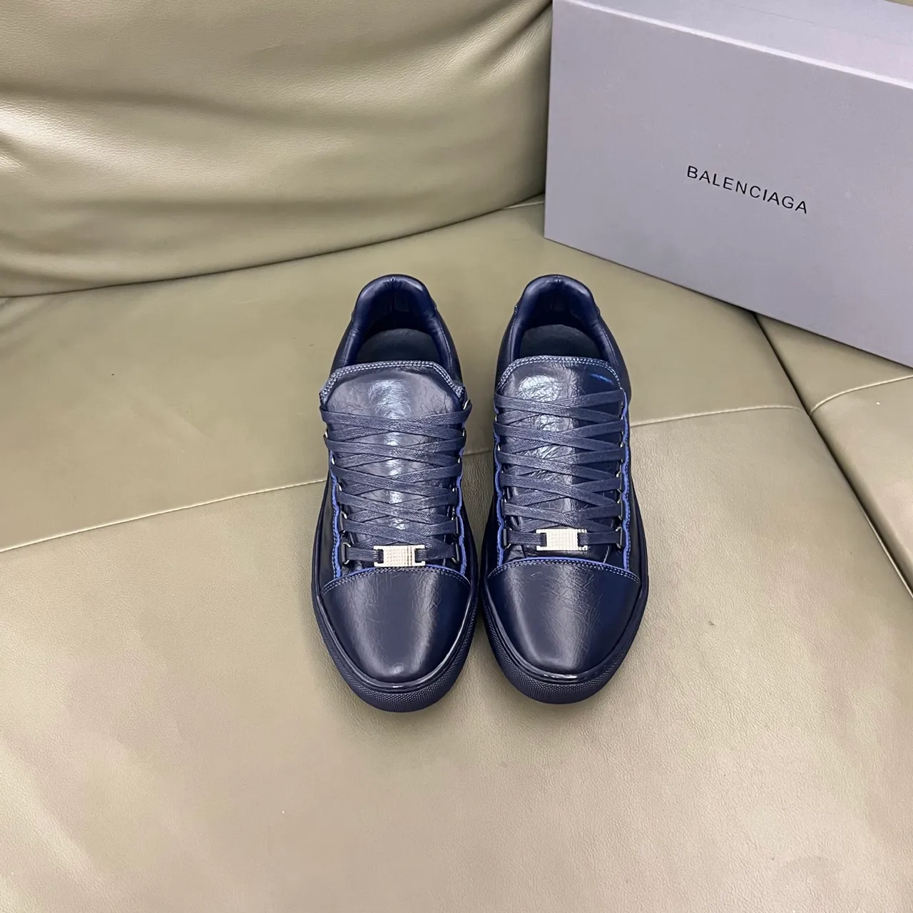 Balenciaga Speed Trainer Navy Crinkled Leather Upper Flat Rubber Sole Lifestyle Sneakers