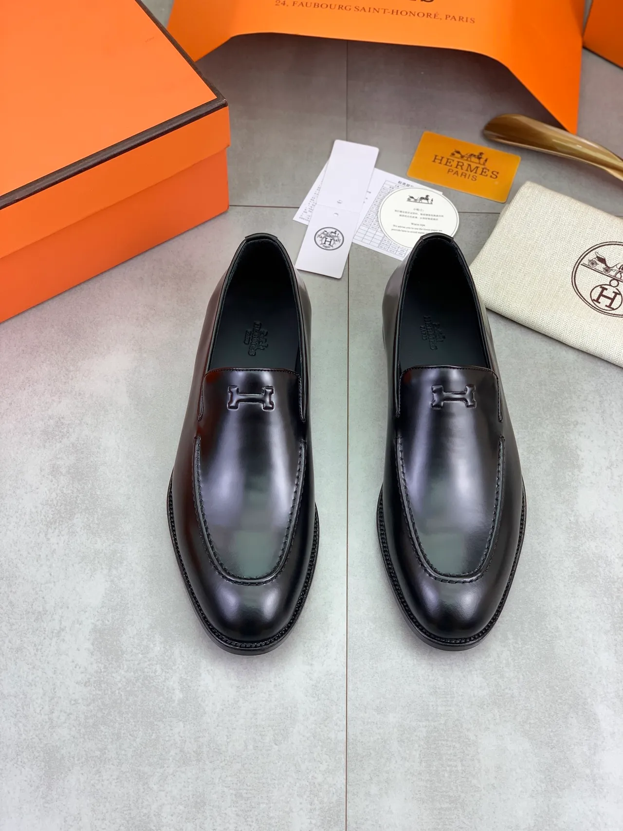 Hermès Oran Black Polished Leather Loafers