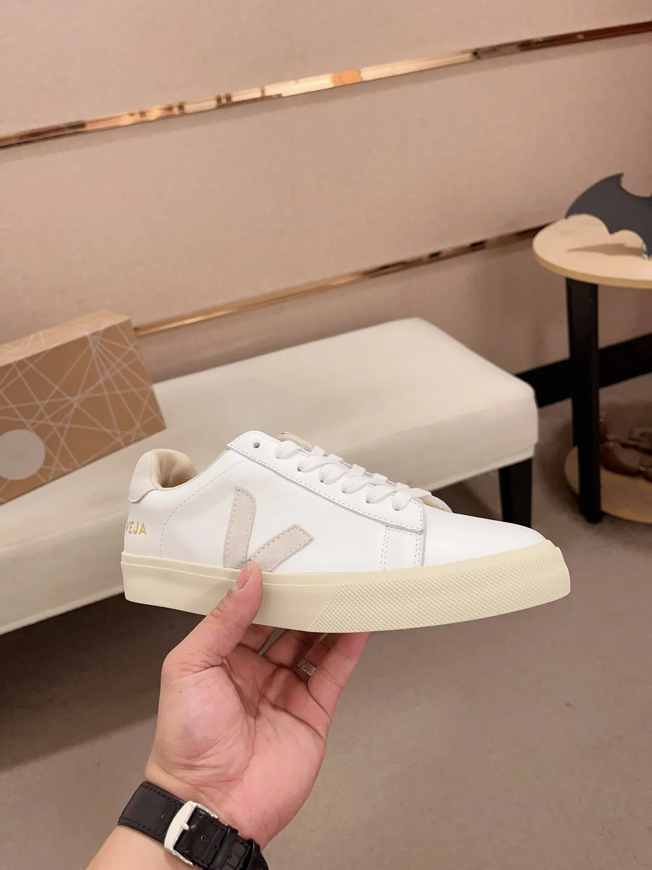 VEJA White Beige Low-Top Leather Upper Lifestyle Sneakers