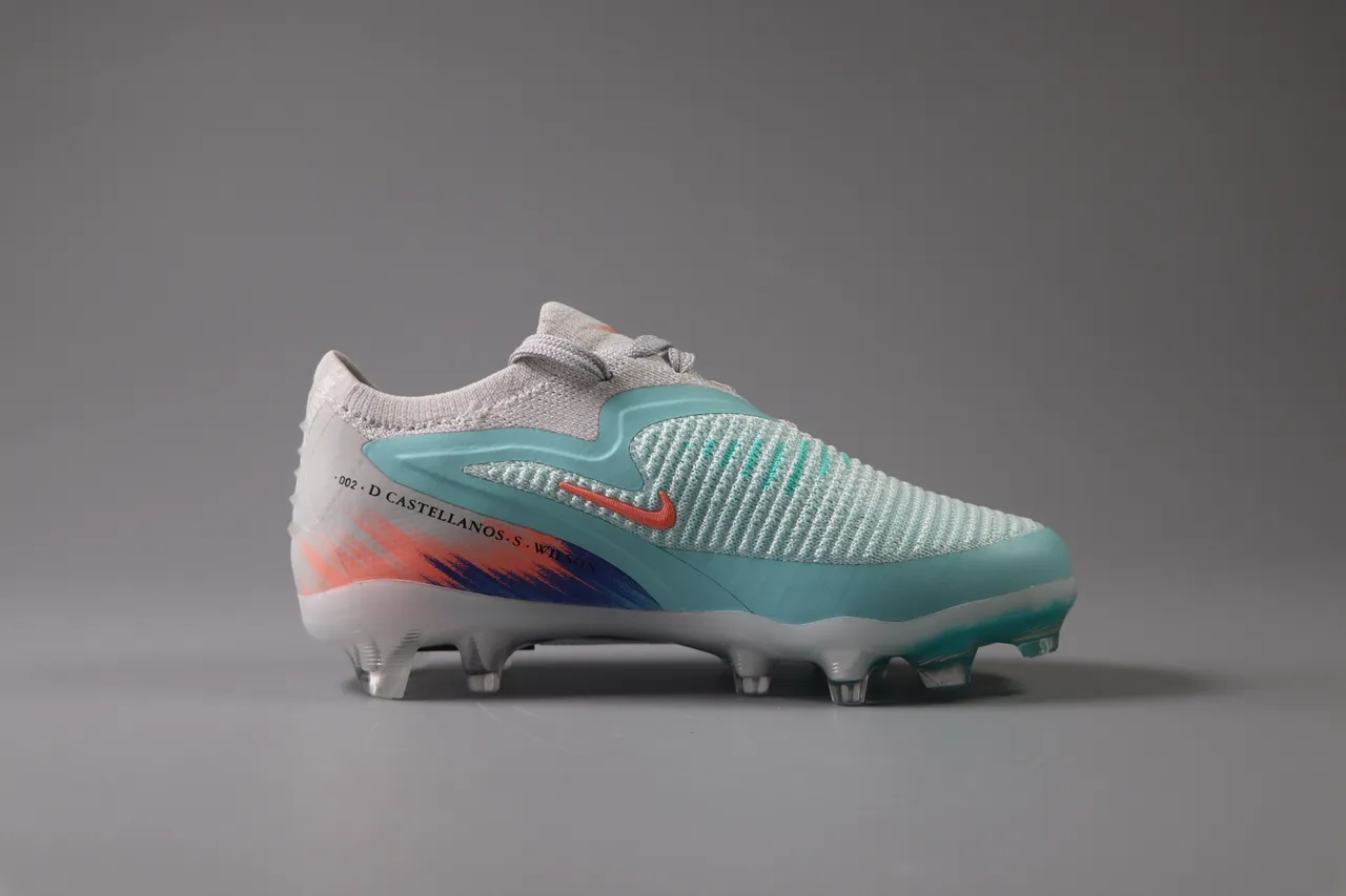 Nike Pink Green Low-Cut Synthetic Overlay Cage Artificial-Grass Soccer Shoes