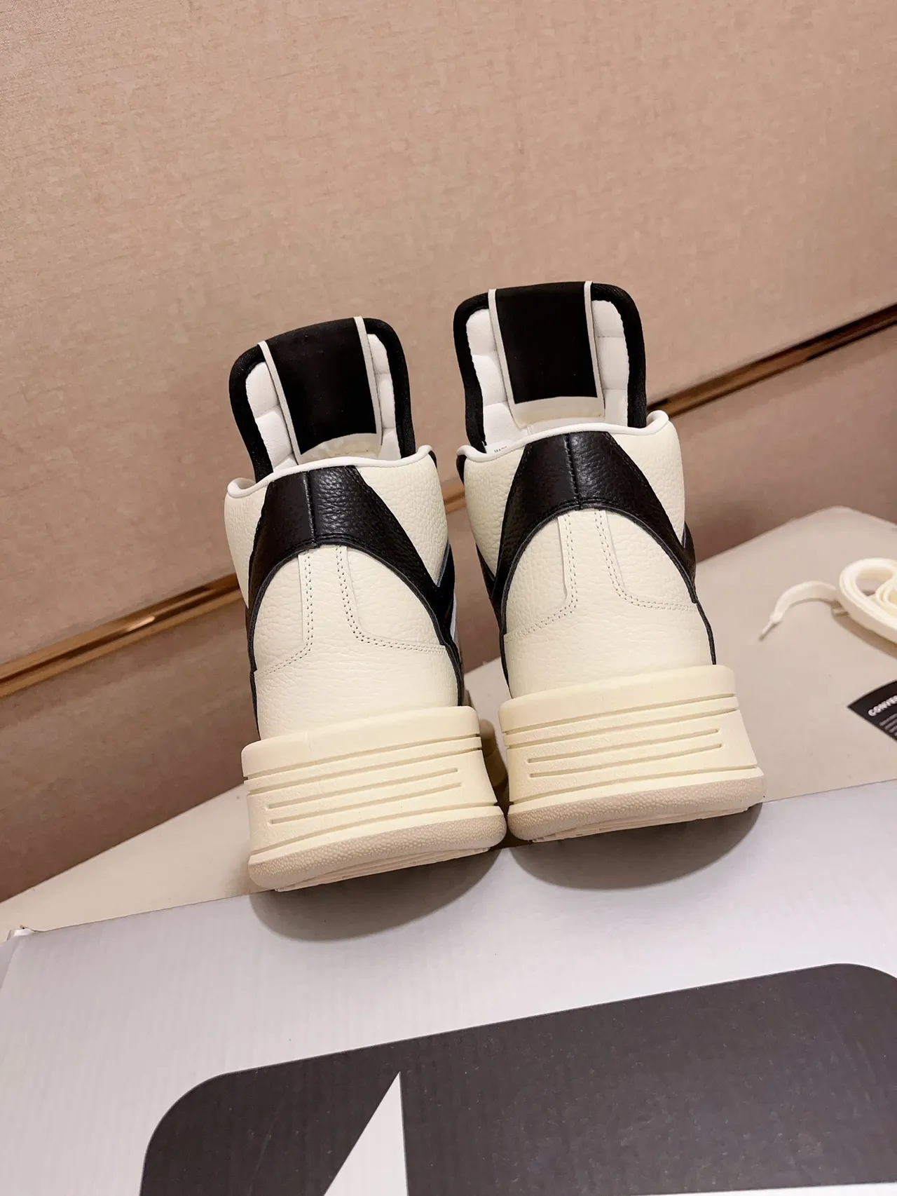 Converse Weapon White Black High-Top Leather Upper Lifestyle Sneakers