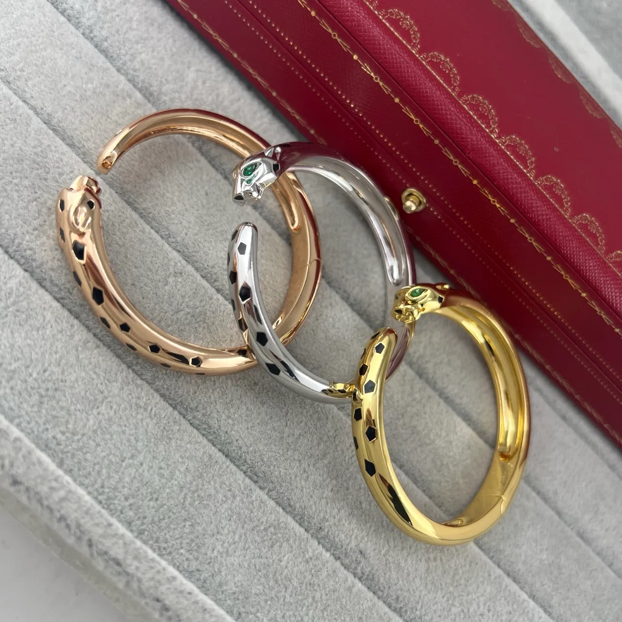 Cartier Panthère Panther Head Open Bangle Bracelet