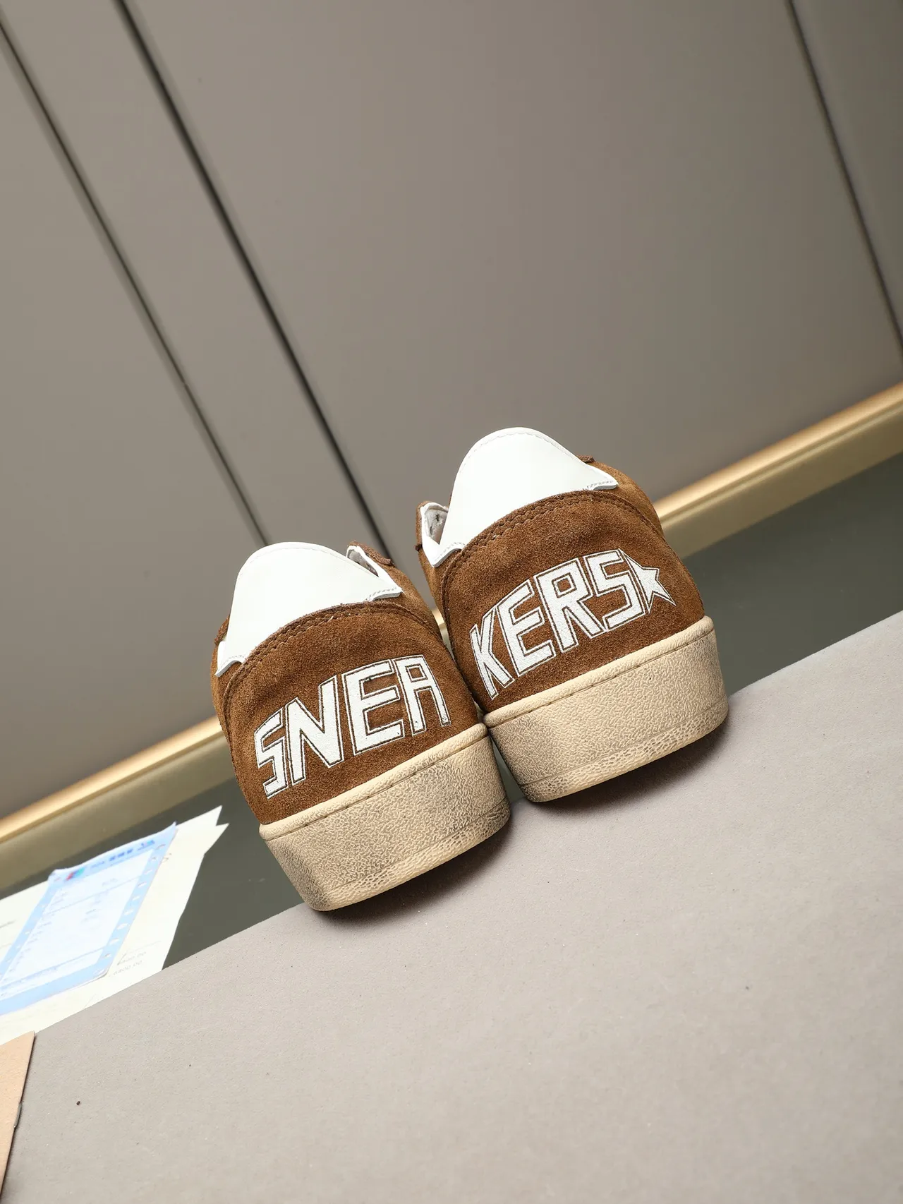 Golden Goose Ball Star Brown Suede White Star Lifestyle Sneakers
