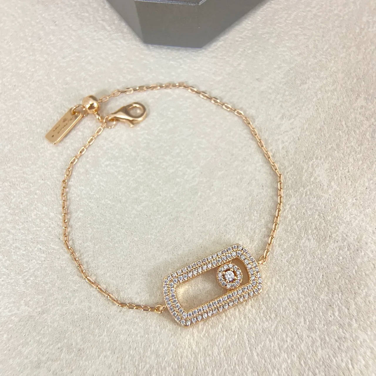 Gold Silver Pavé-Set Rectangular Open-Frame Pendant Rotating Central Stone Motif Jewelry