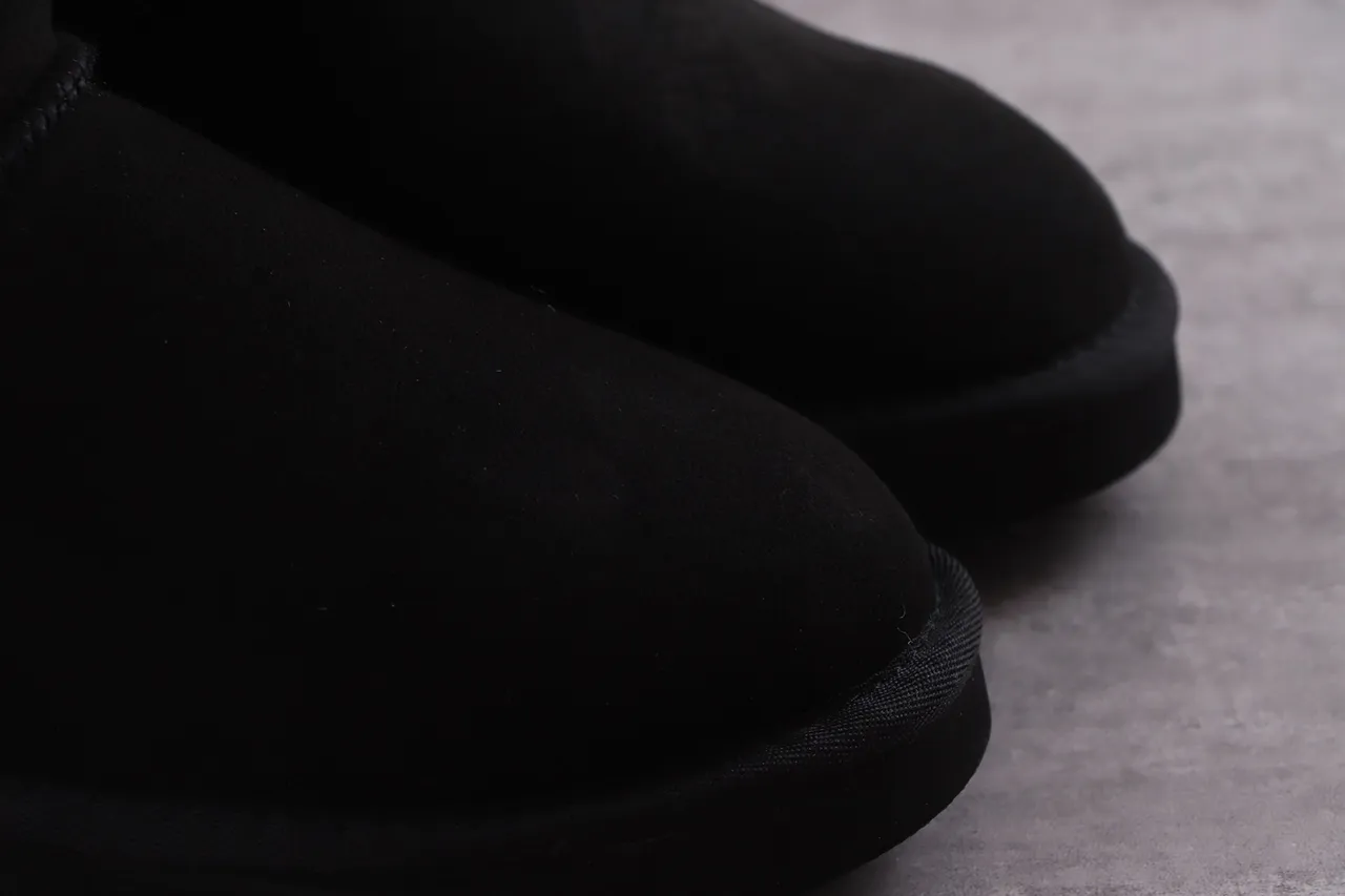 UGG Classic Tall Bow Black Knee Boots