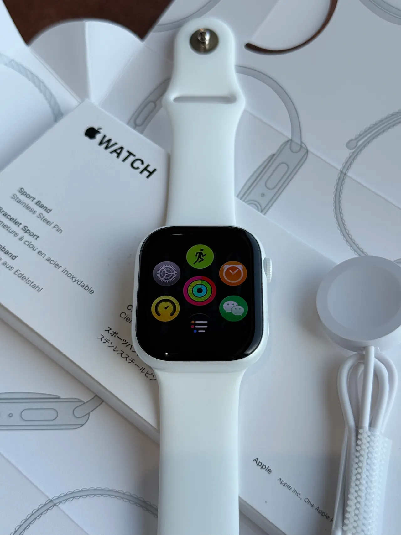 Apple White Black Square-Faced Silicone Band Sports Watch