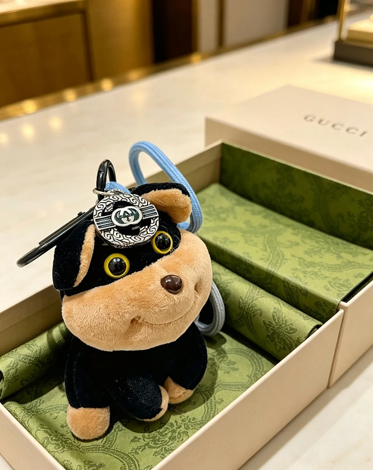 Gucci Black Beige Plush Dog Silhouette Velvet-Like And Fabric Handbag