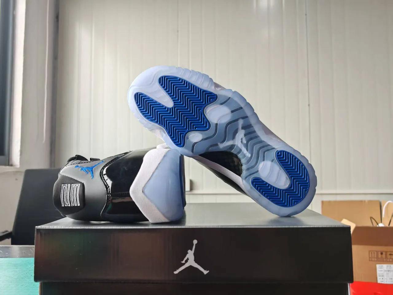 Air Jordan 11 Black Concord Basketball Shoes