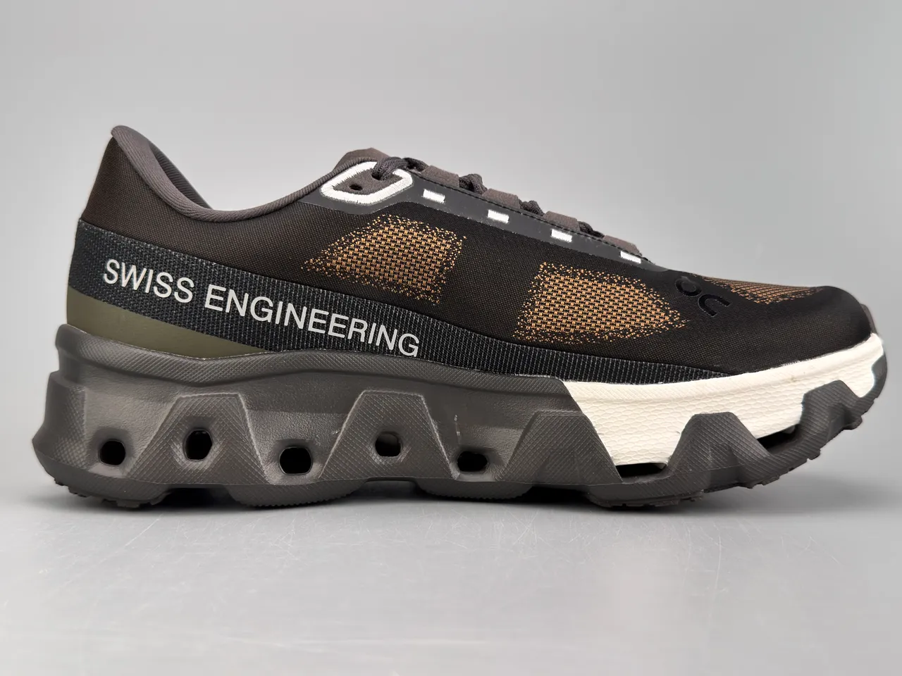PLEASURES Black and White Lifestyle Sneakers
