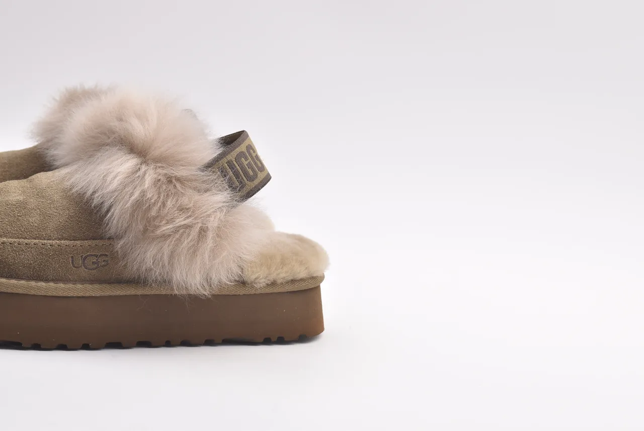 UGG Beige Brown Platform Sole Shearling-Lined Slippers