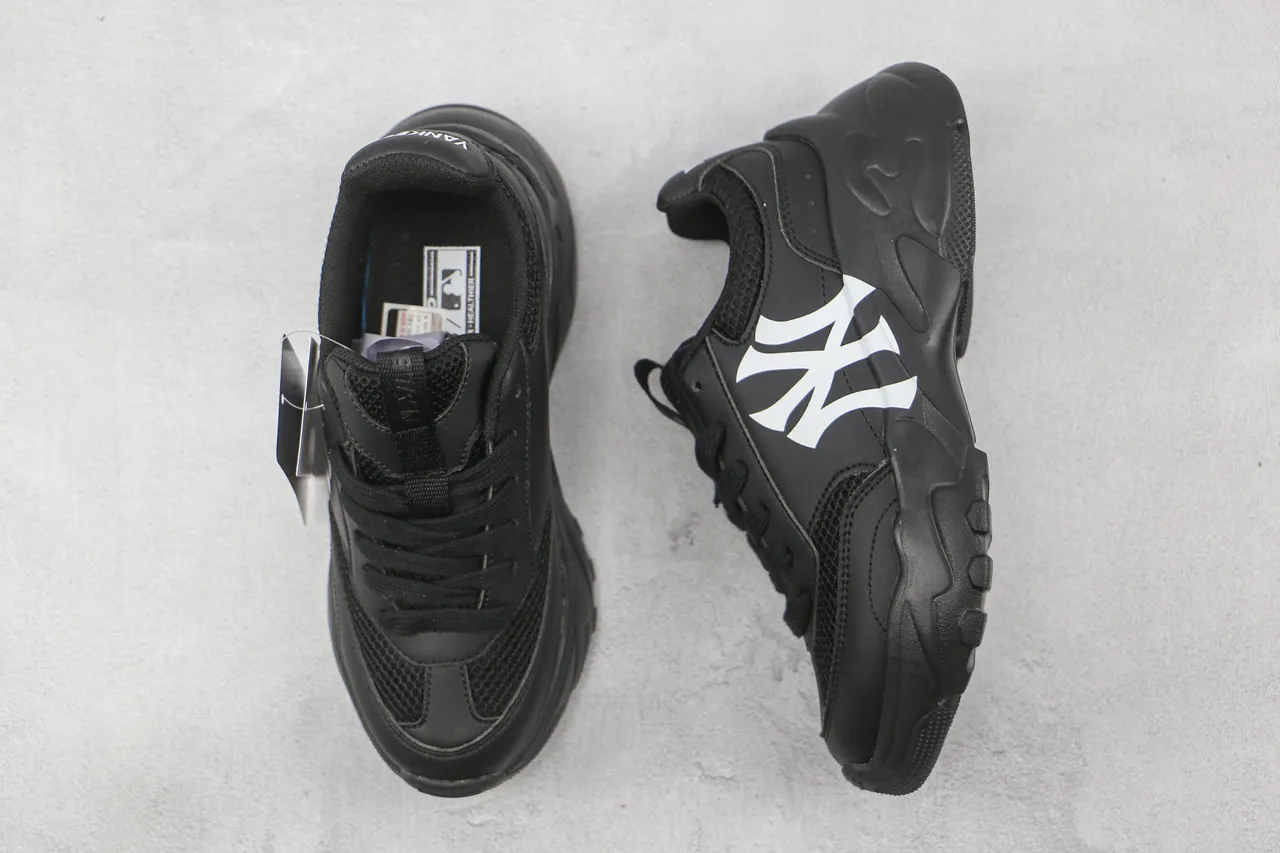 New Era Black Mesh And Synthetic Upper Oversized White NY Logo Chunky Sneakers