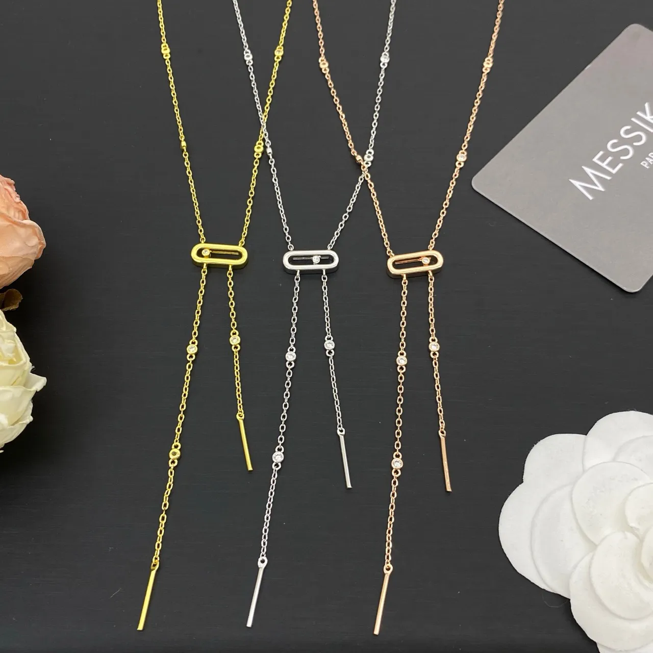 Gold Silver Chain Circular Halo Pendant Necklace