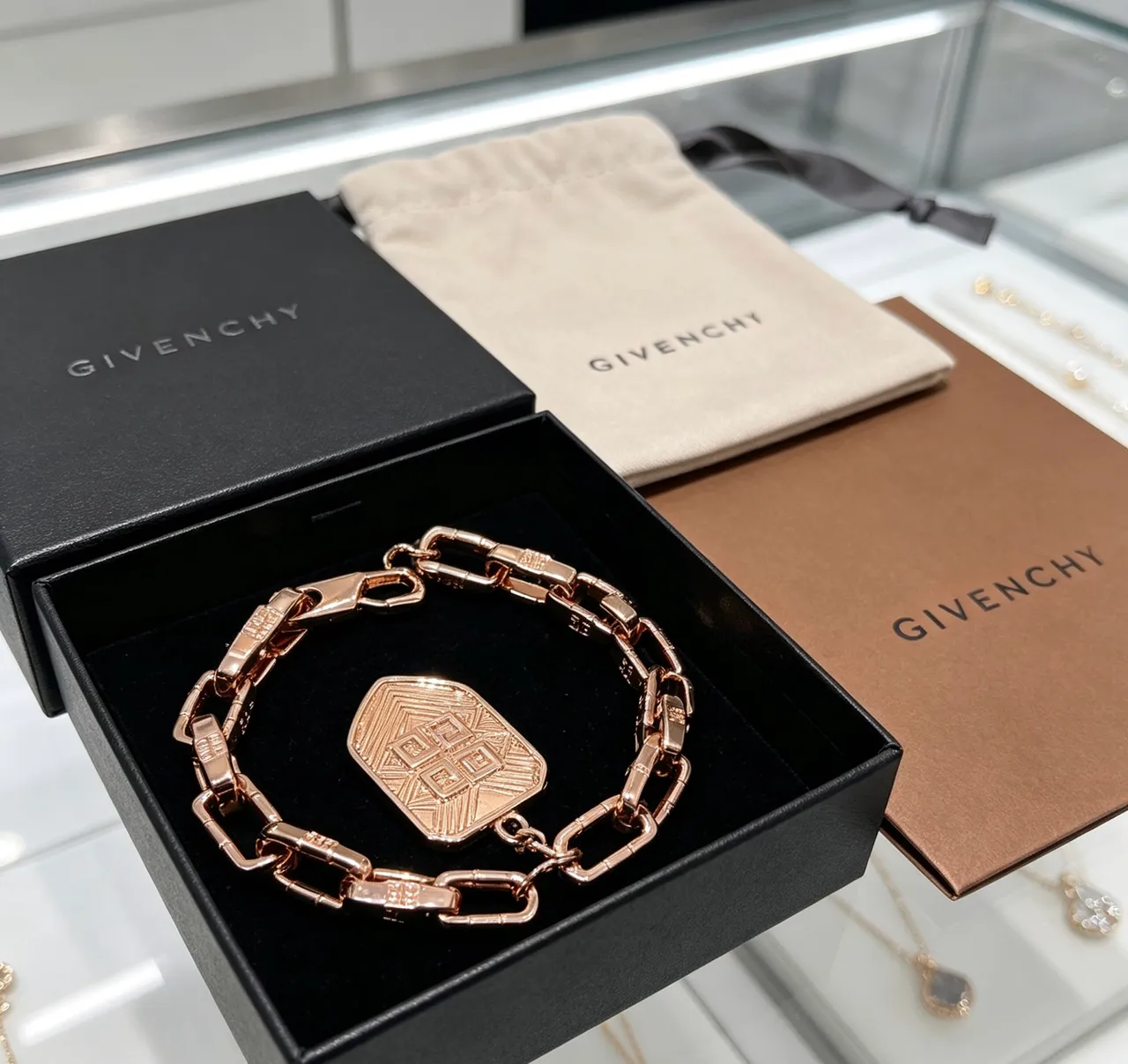 Givenchy Chunky Link Rose-Gold Geometric Pendant Bracelet