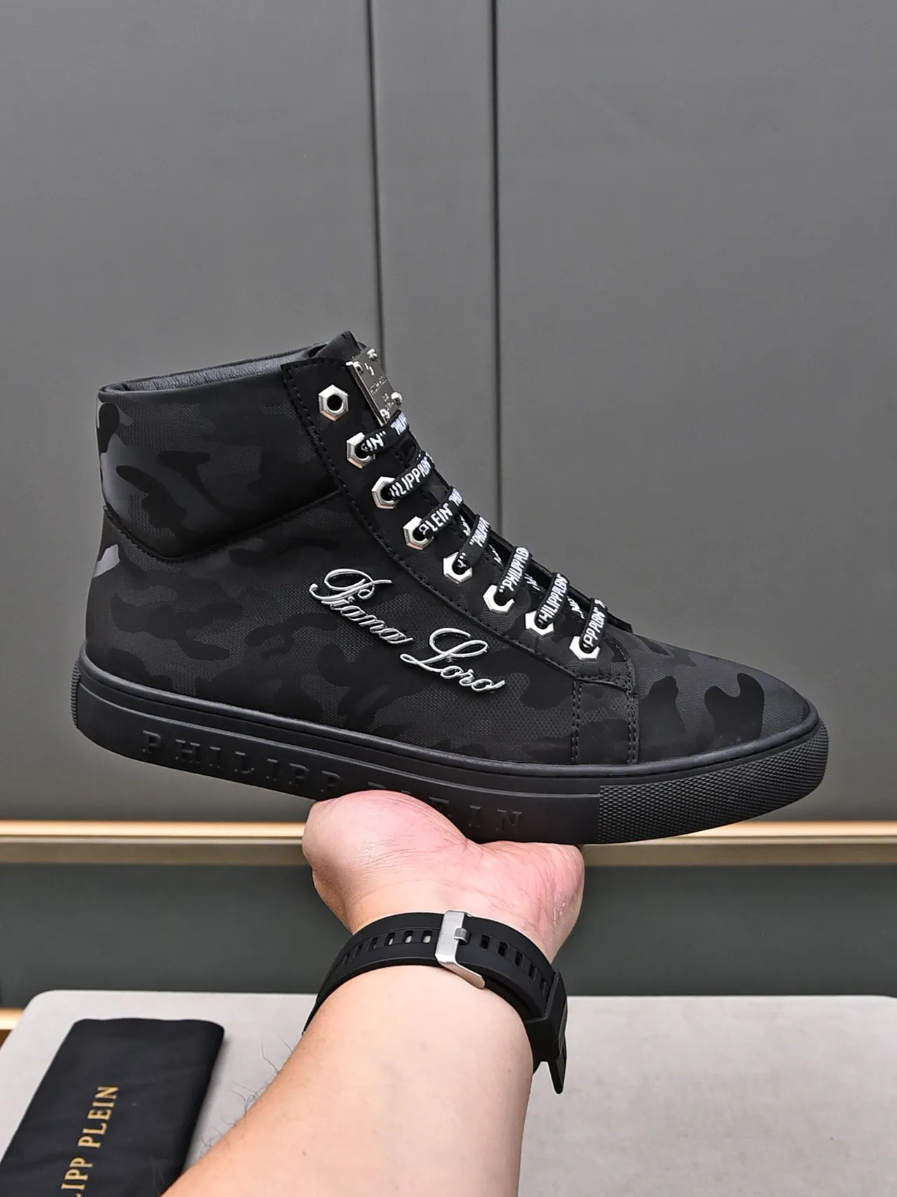 Philipp Plein High-Top Lifestyle Sneaker Black Silver Camouflage Print Lifestyle Sneakers