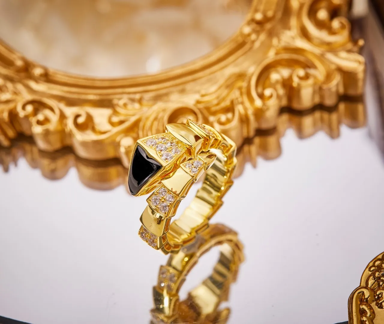 Bvlgari Serpenti Viper Articulated Onyx and Diamond Ring