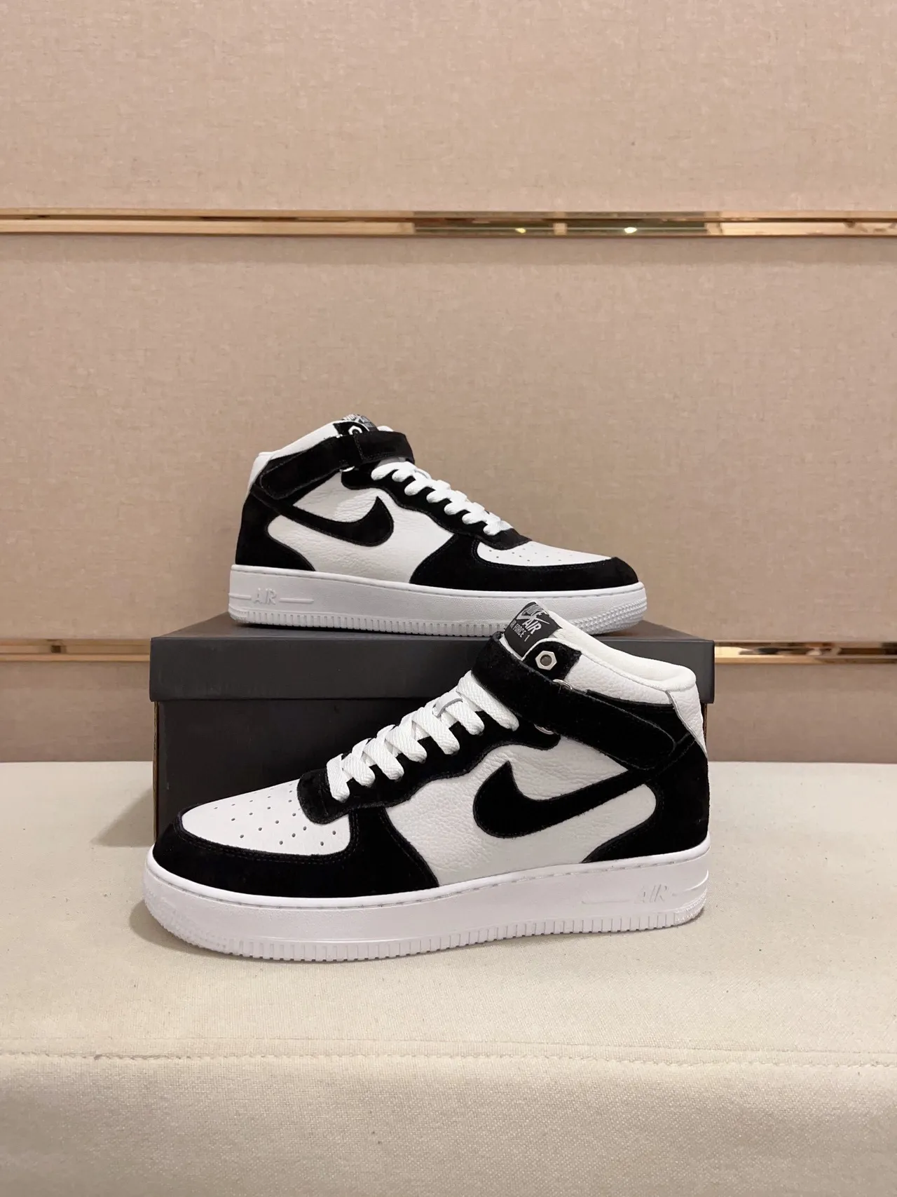 Nike Black White High-Top Suede And Leather Paneling Lifestyle Sneakers