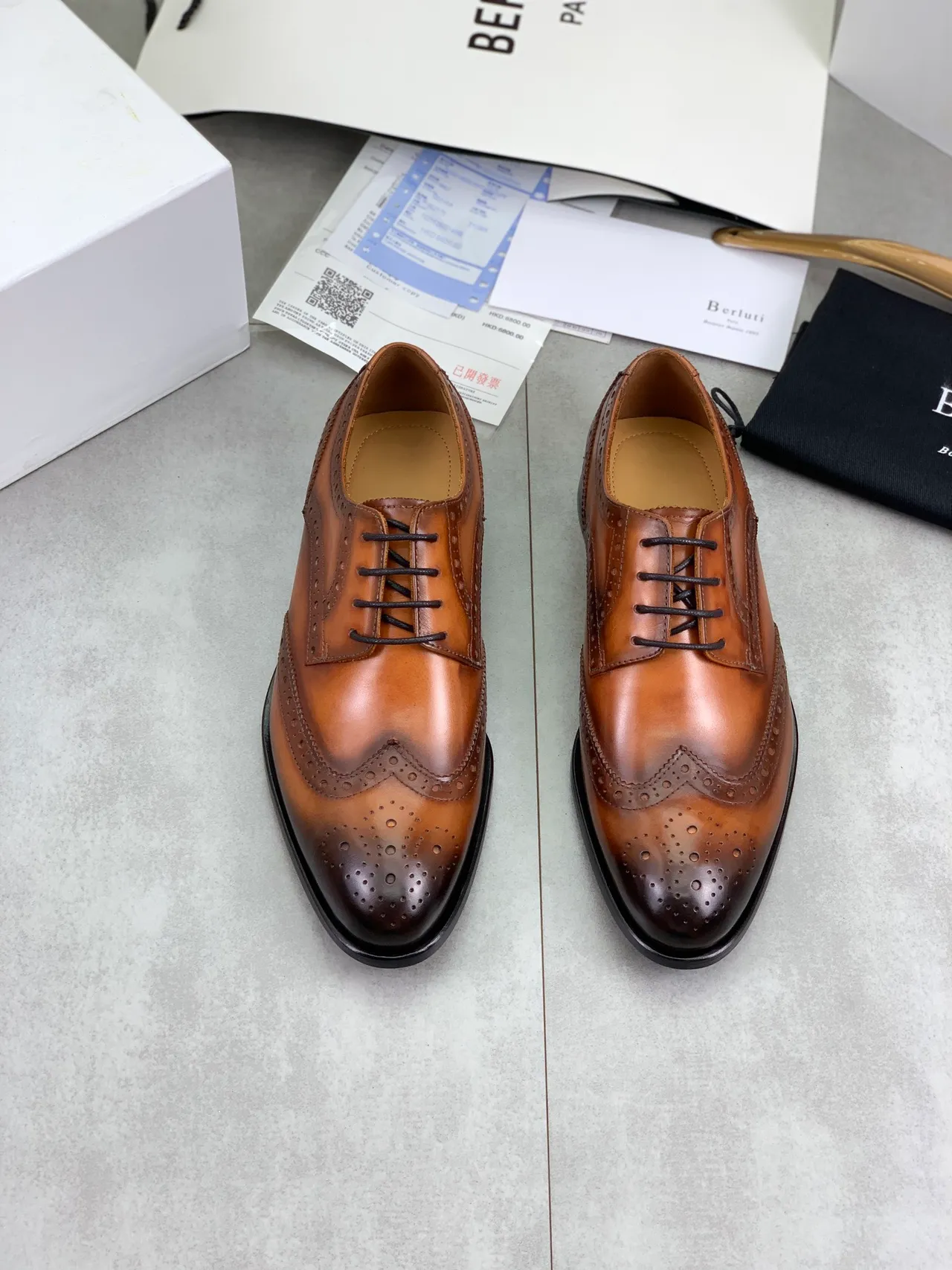 BERLUTI Brown Black Burnished Tan Leather Full Wingtip Brogue