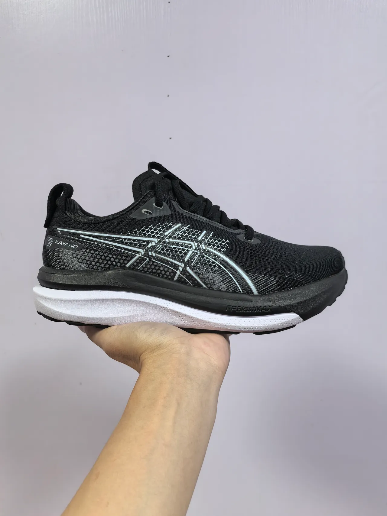 ASICS Gel-Kayano 39 Black Silver Running Shoes