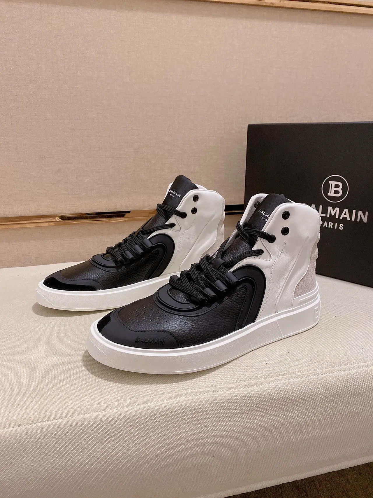 Balmain Black White High-Top Two-Tone Lifestyle Sneakers
