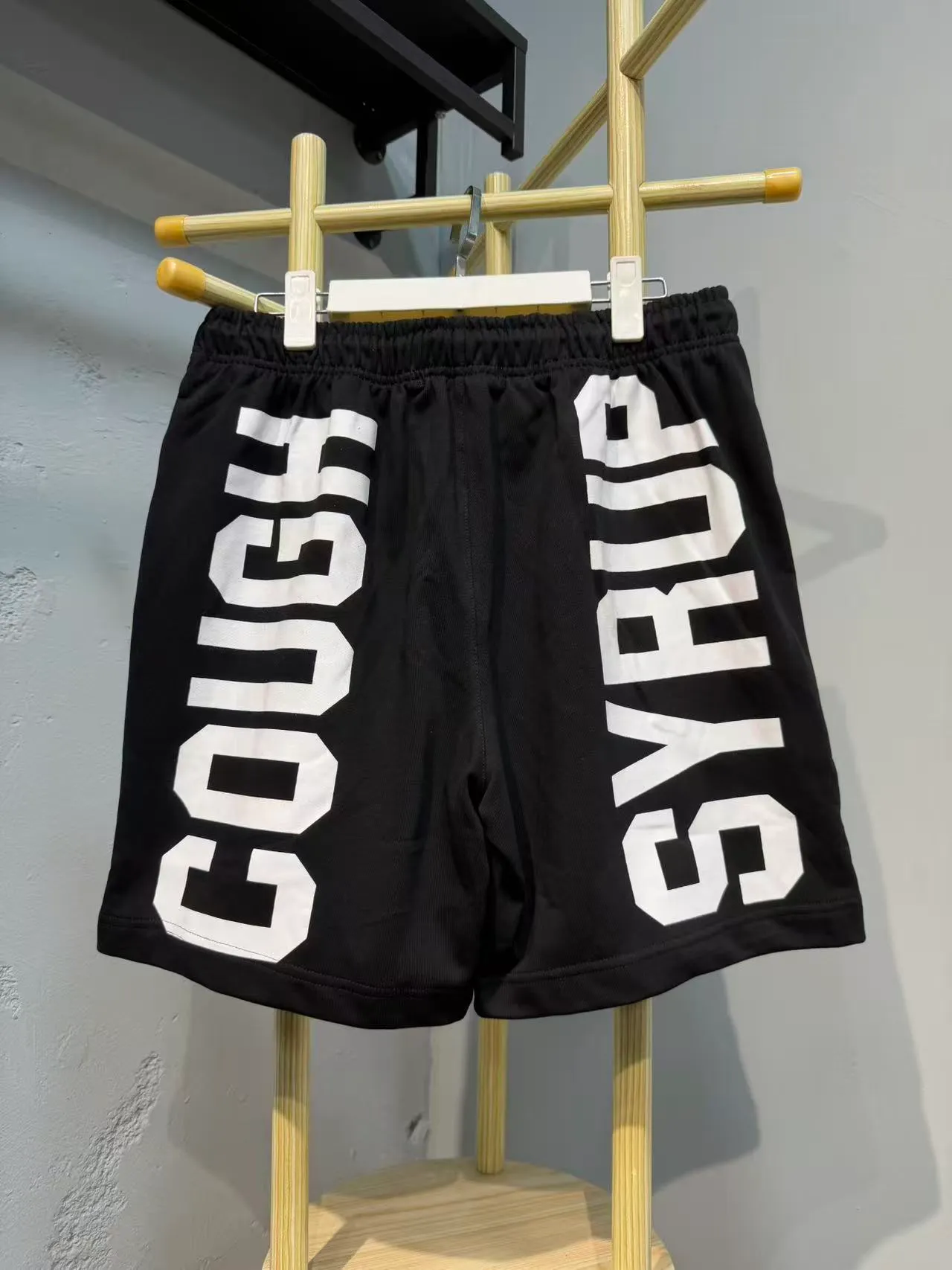 Graphic-Print Elastic-Waist Drawstring Shorts