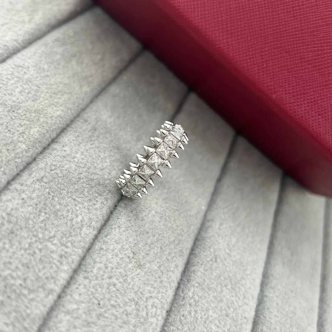 Cartier Juste un Clou Gold Silver Spiked Crown Motif Pavé-Set Triangular Facets Ring
