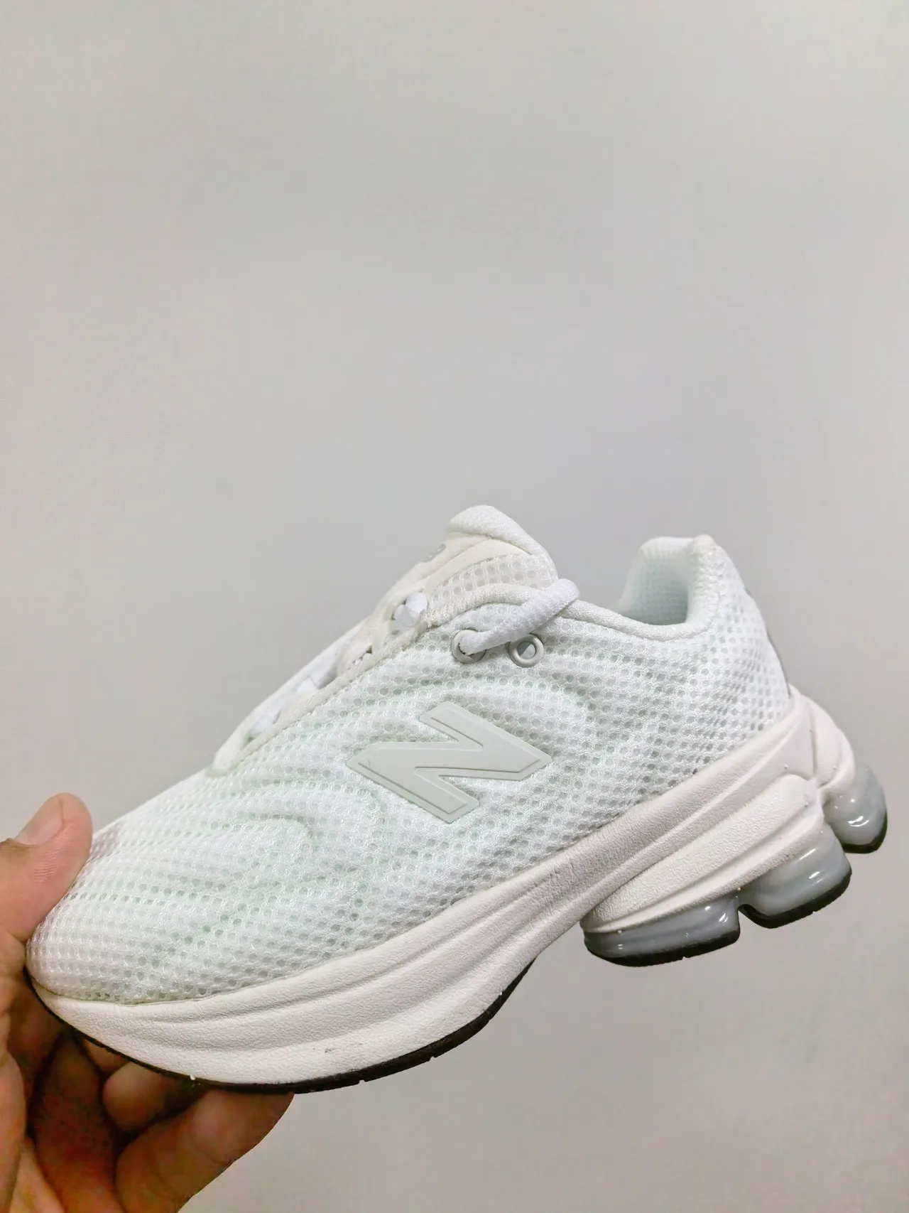 New Balance Beige Pink Mesh Upper Thick Air-Pod Midsole Chunky Sneakers